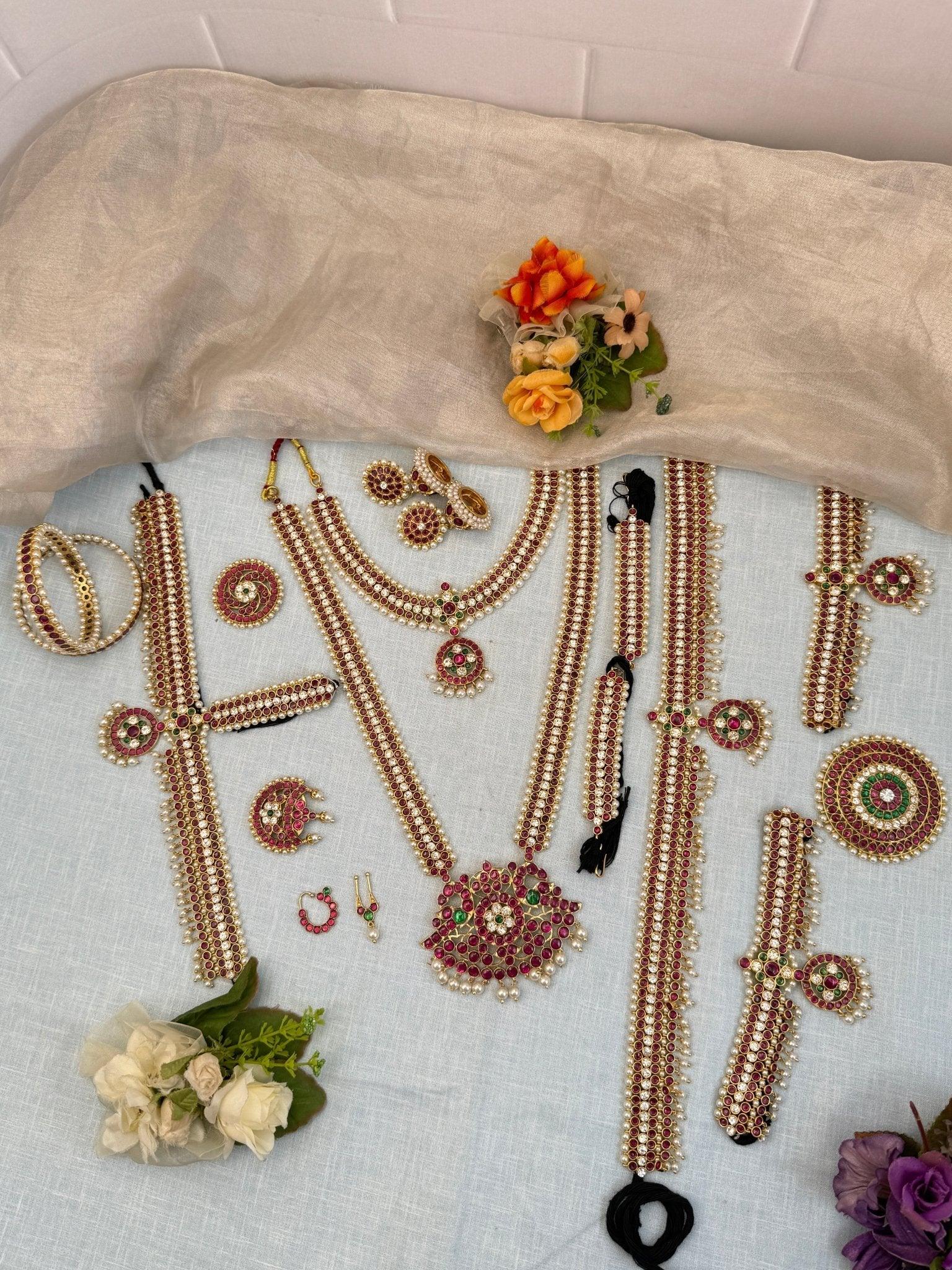 Luxurious Temple Full Set Brass 021 - Mahilas