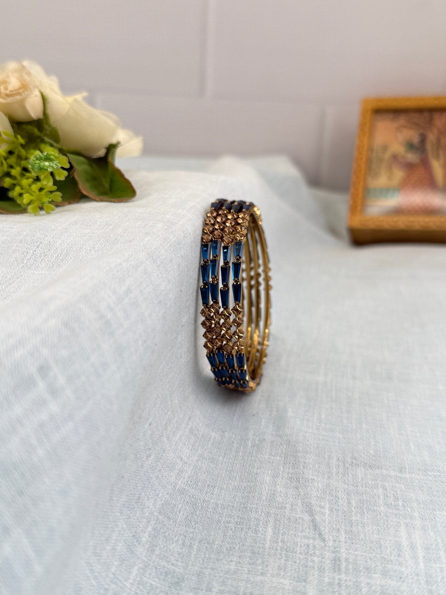 Luxurious Victorian Antique Stone Bangles 7005 - 10 Colors - Mahilas