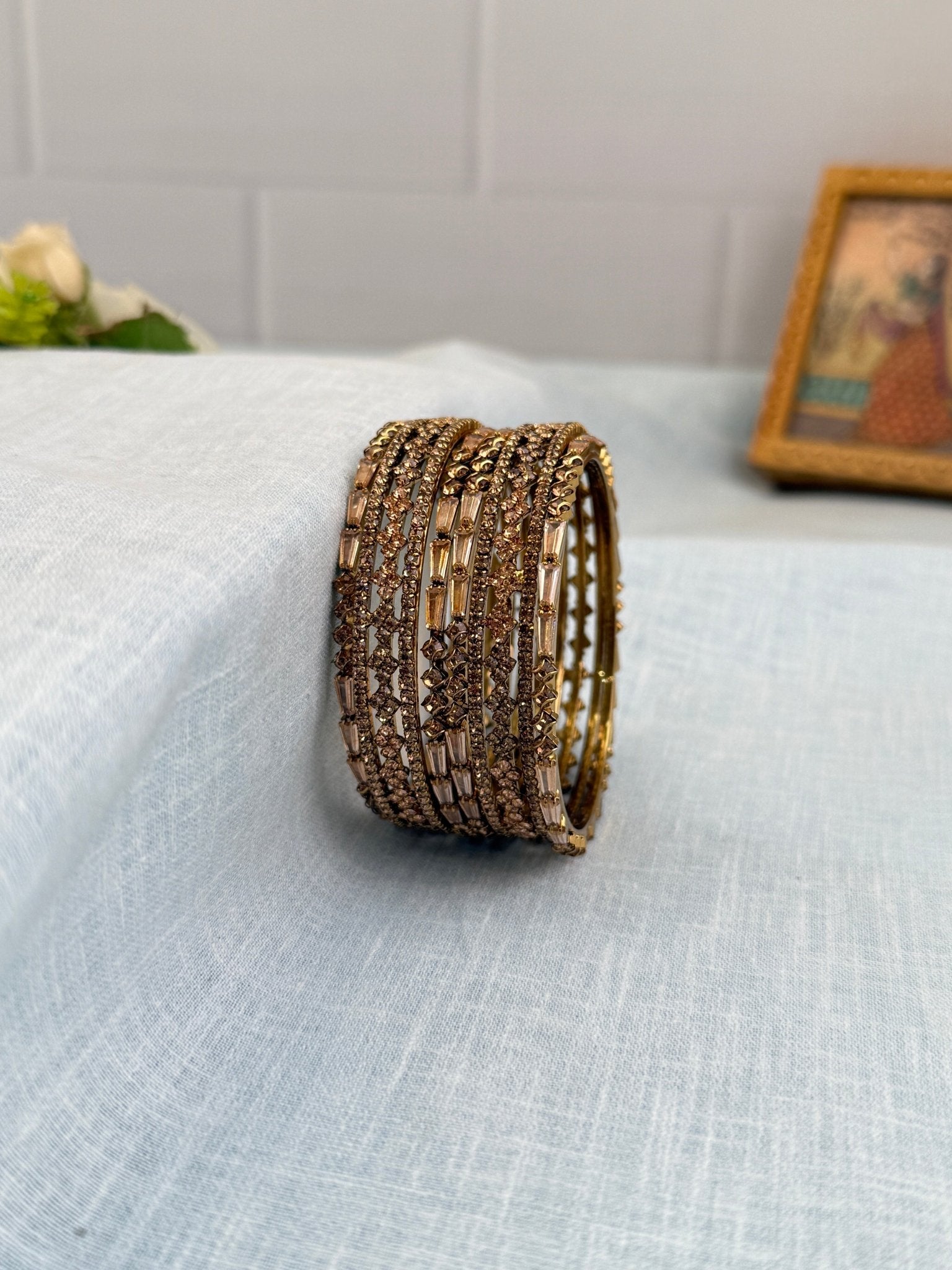 Luxurious Victorian Antique Stone Bangles Matching Set 7007 - 5 Colors - Mahilas