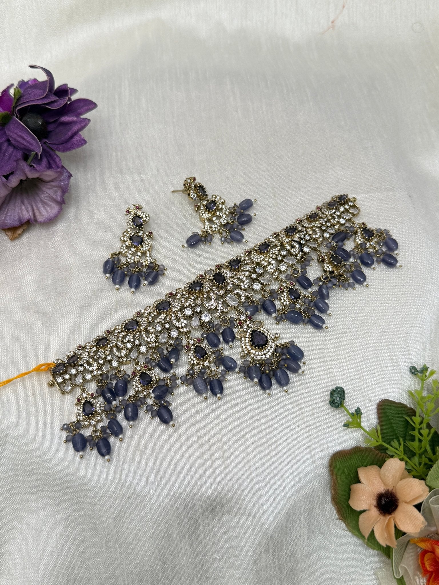 Luxurious Victorian Choker Necklace 1098 - 6 Color Options - Mahilas