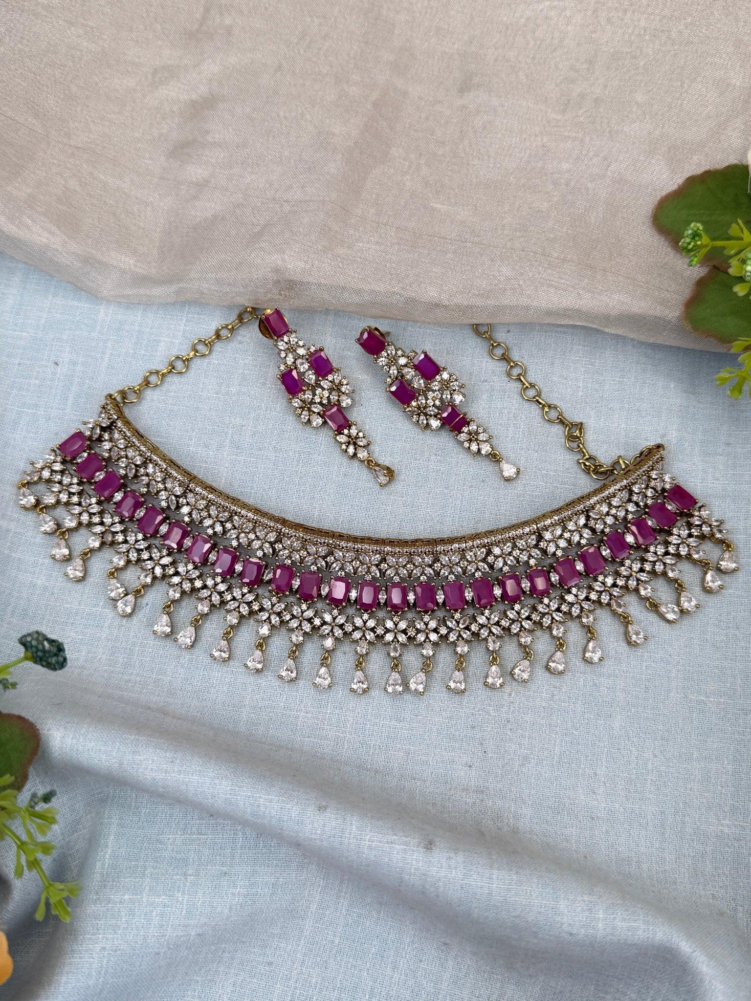 Luxurious Victorian Choker Necklace Set 558 - Mahilas