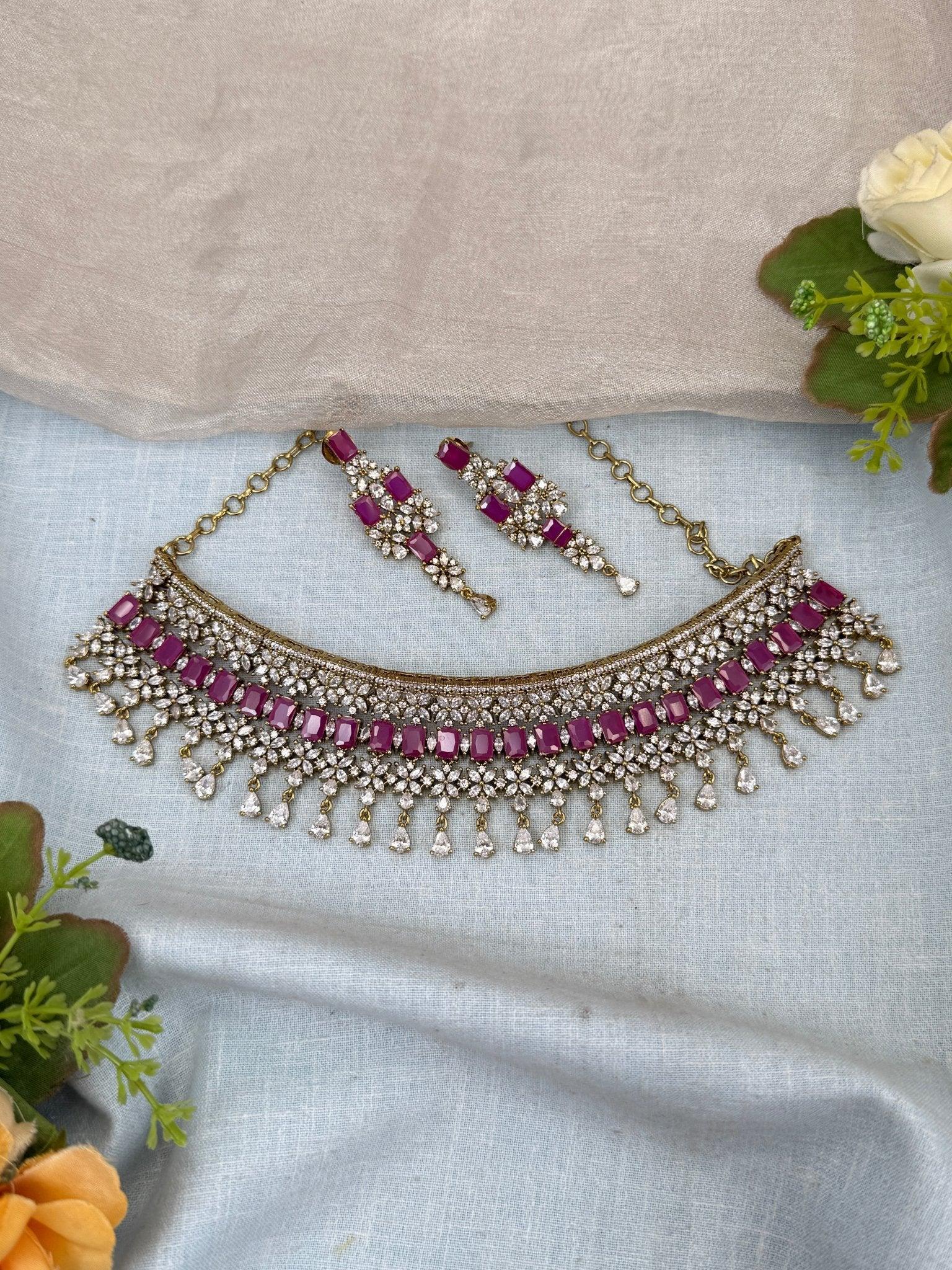 Luxurious Victorian Choker Necklace Set 558 - Mahilas
