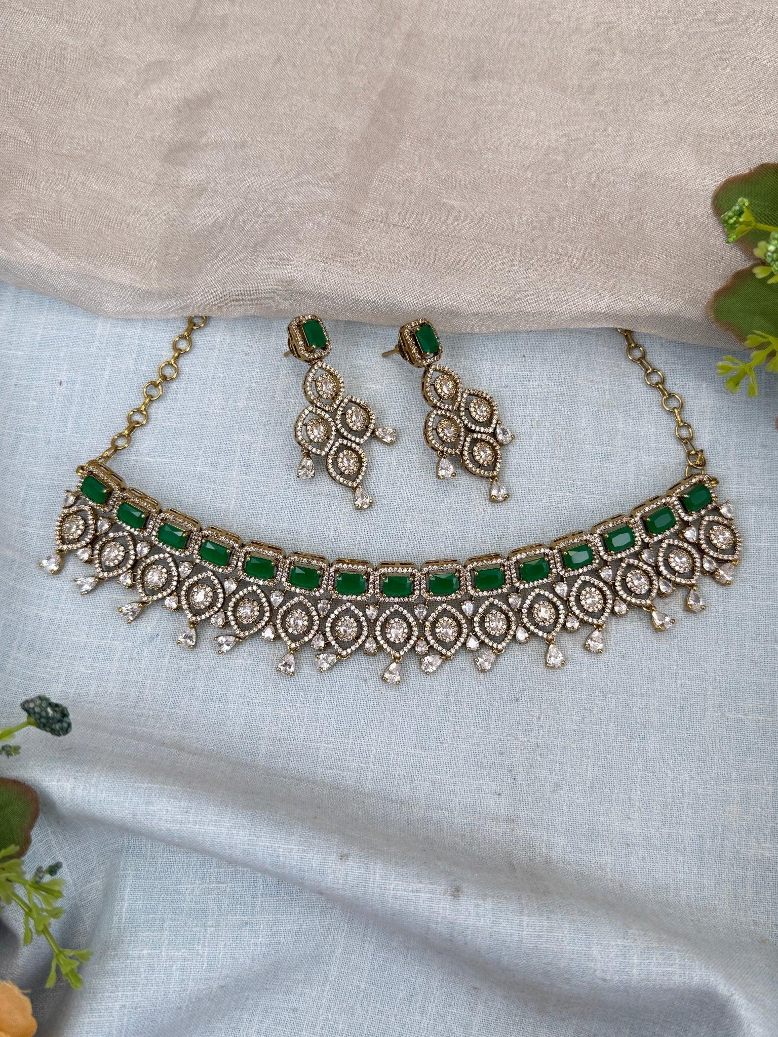 Luxurious Victorian Choker Necklace Set 559 - Mahilas