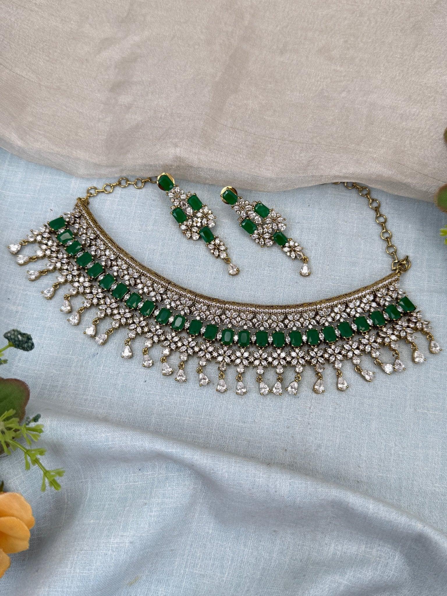 Luxurious Victorian Choker Necklace Set 560 - Mahilas
