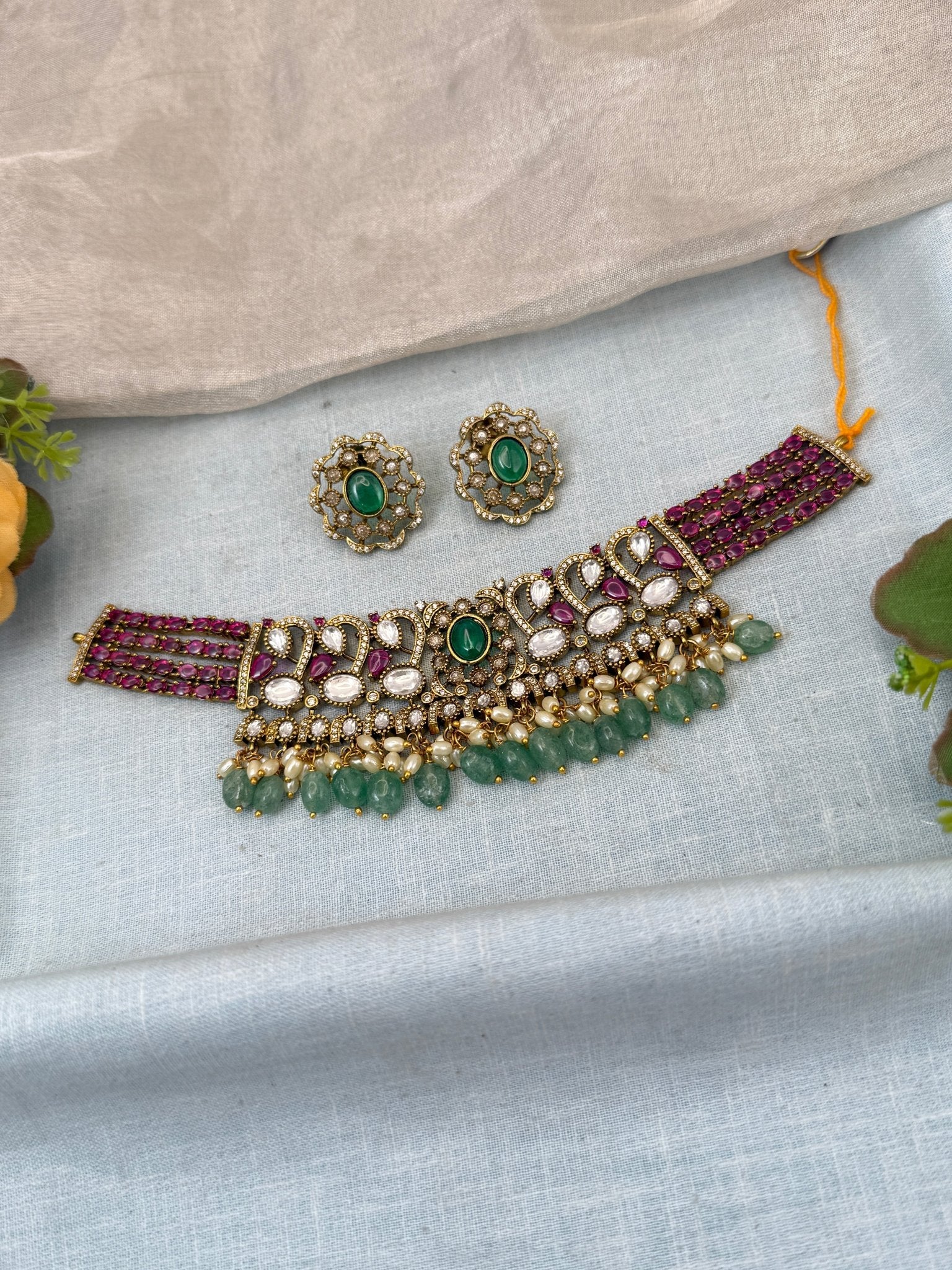 Luxurious Victorian Choker Necklace Set 652 - Mahilas