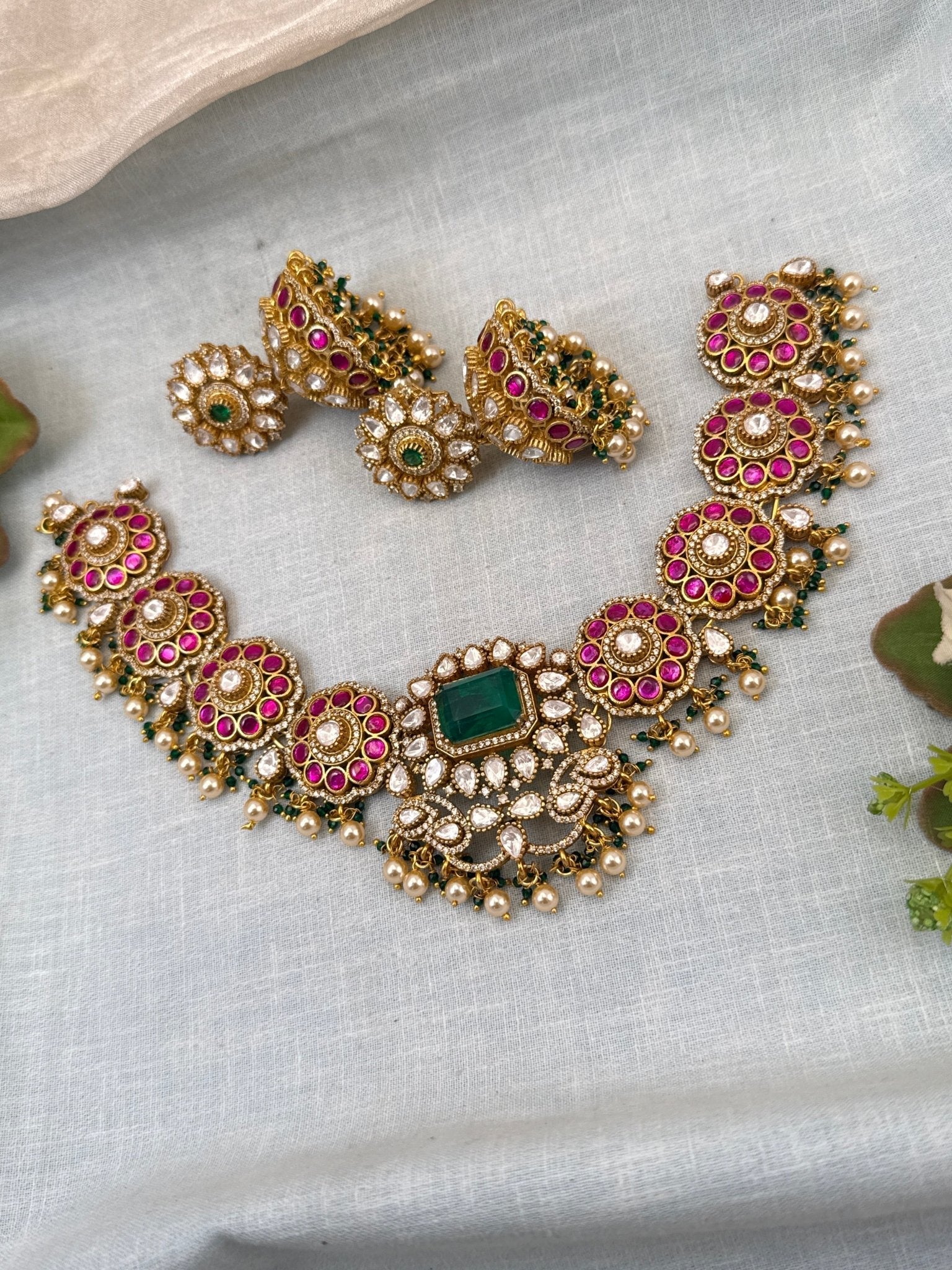Luxurious Victorian Jadau Kundan Short Necklace Set 651 - Mahilas