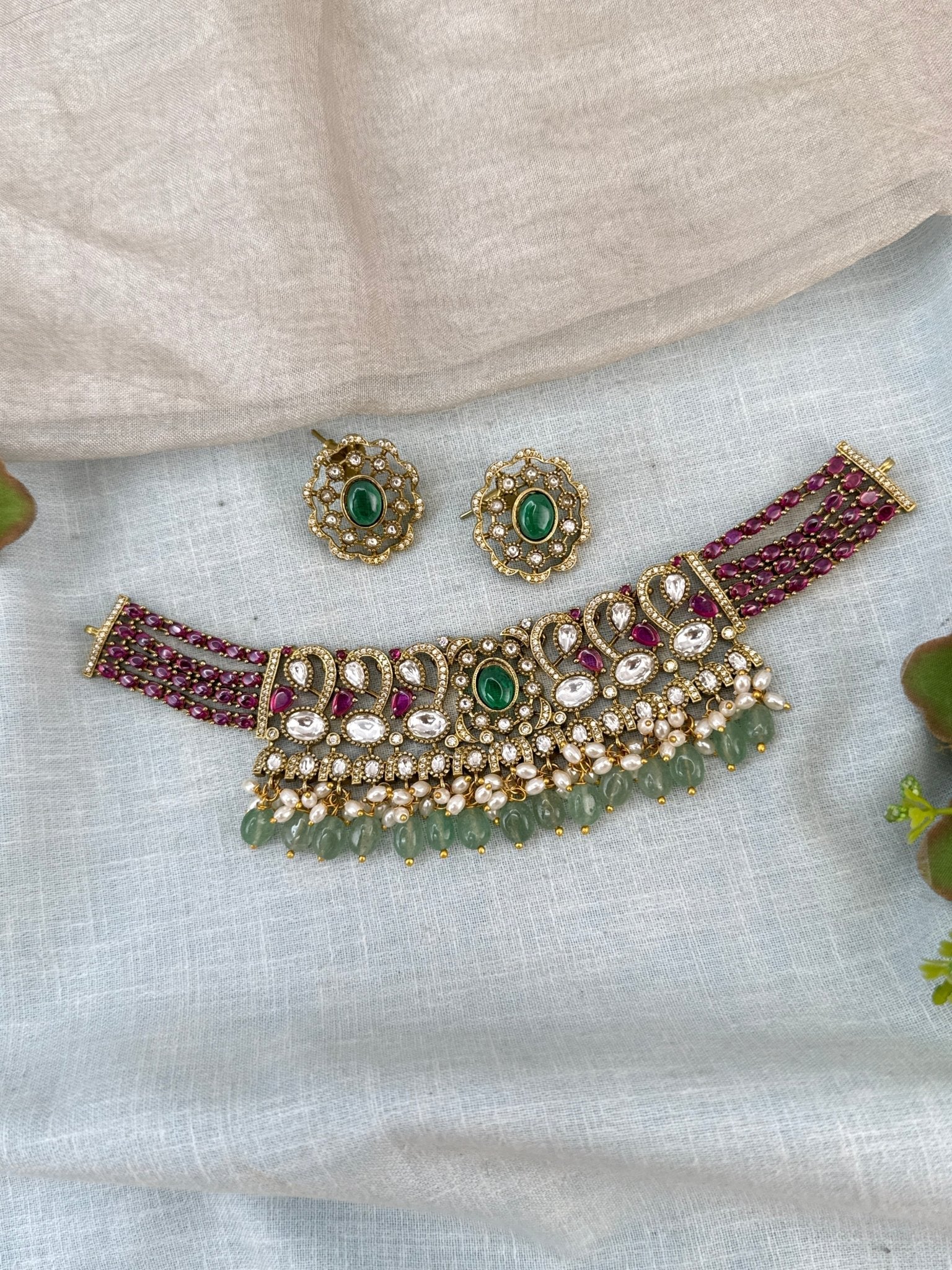 Luxurious Victorian Kundan Choker Necklace Set 755 - Mahilas