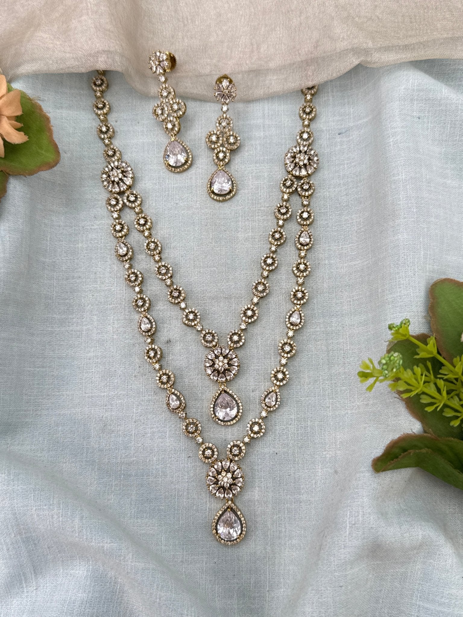 Luxurious Victorian Layer Mid Long Necklace Set 690 - Mahilas