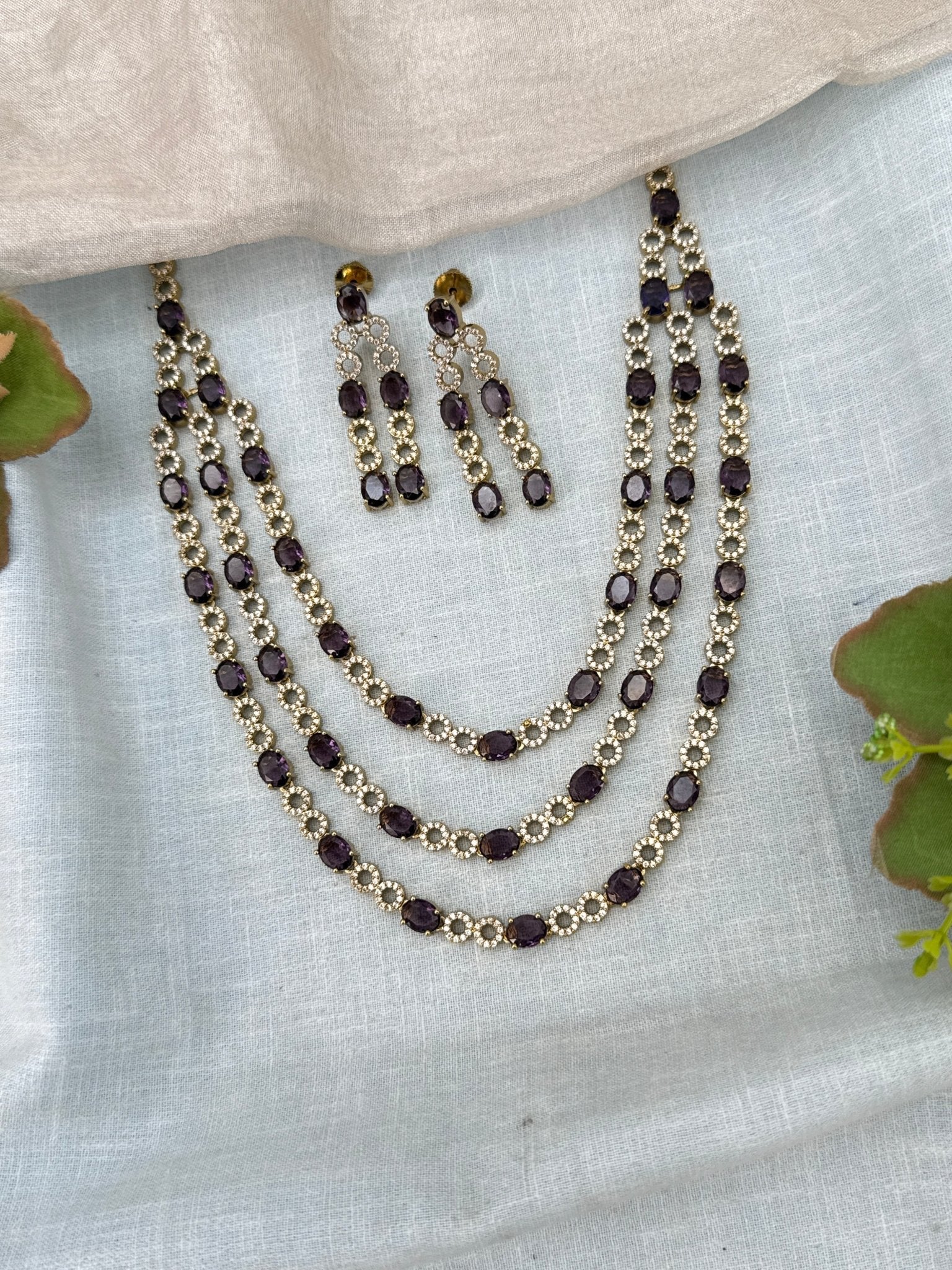 Luxurious Victorian Layer Short Necklace Set 701 - Mahilas