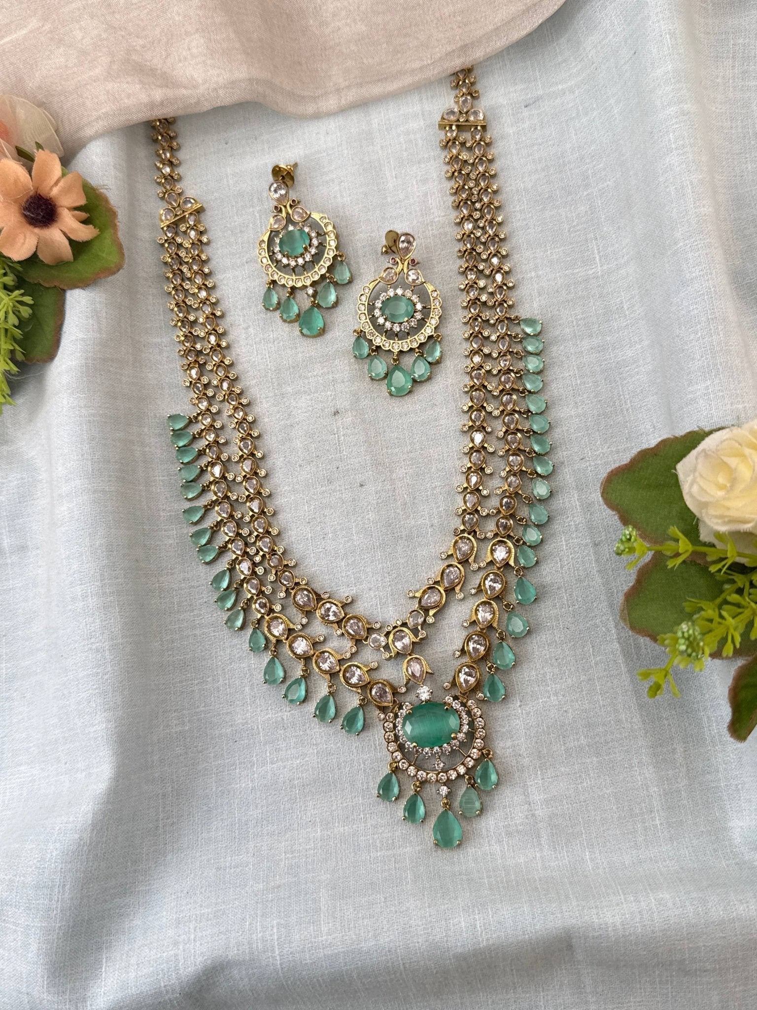 Luxurious Victorian Mid Long Necklace Set 719 - Mahilas