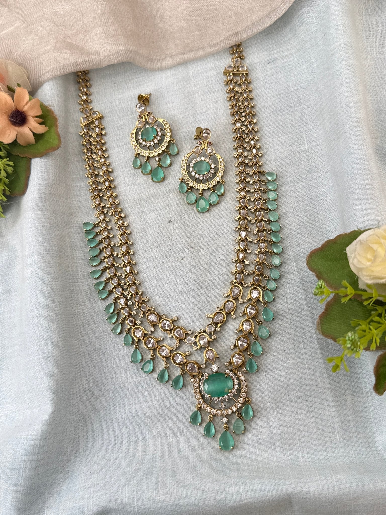Luxurious Victorian Mid Long Necklace Set 719 - Mahilas