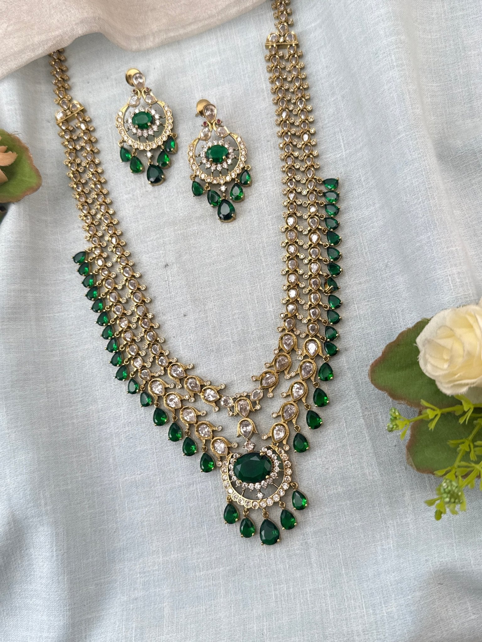Luxurious Victorian Mid Long Necklace Set 721 - Mahilas