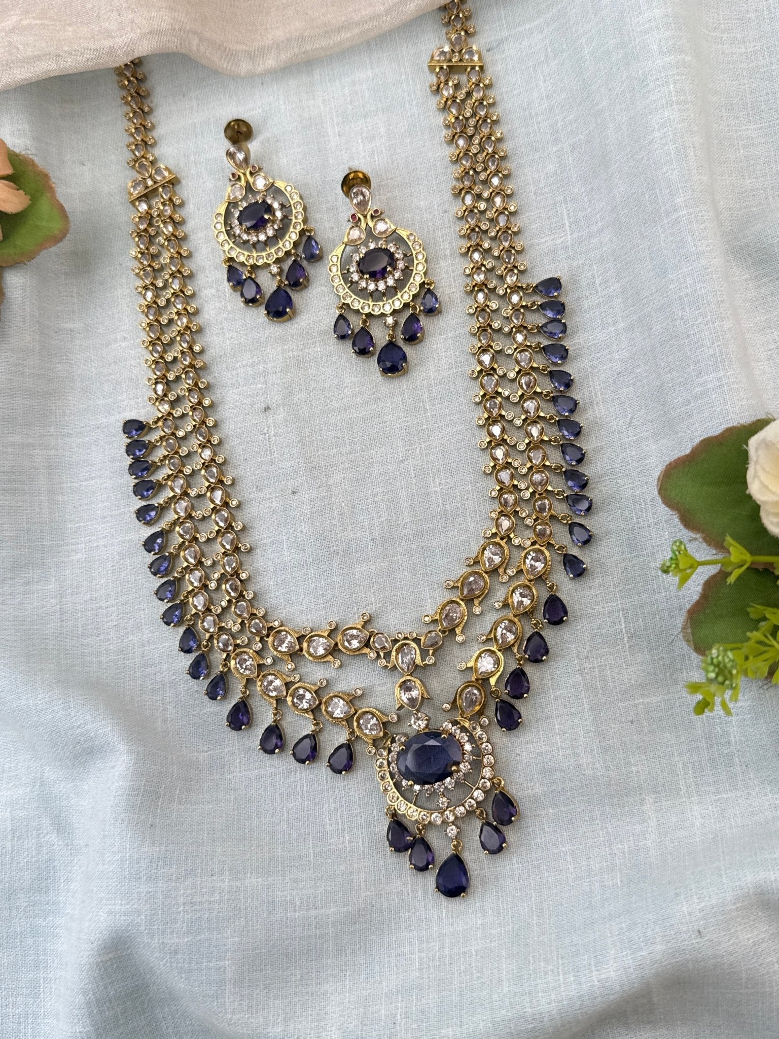 Luxurious Victorian Mid Long Necklace Set 722 - Mahilas