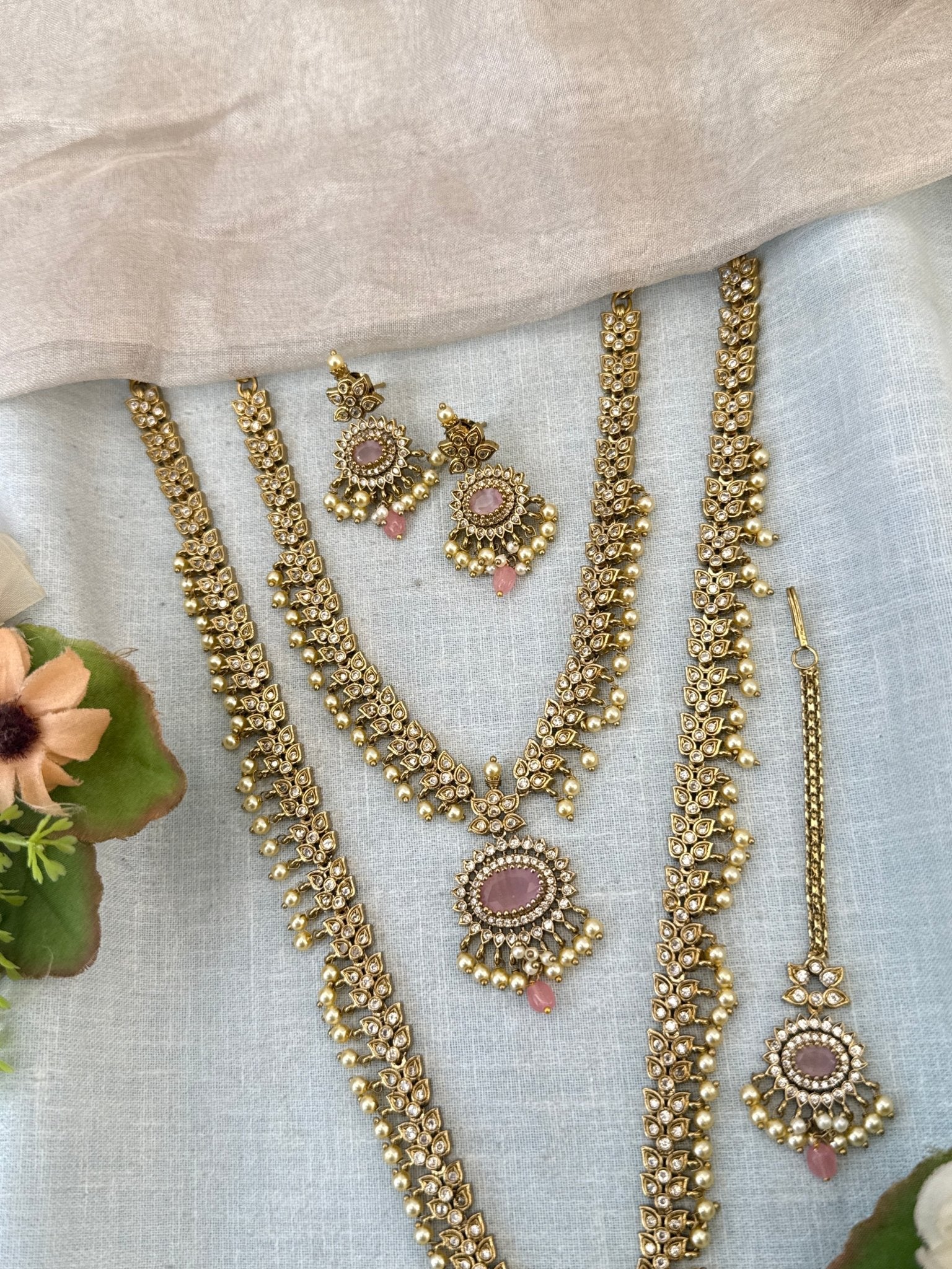 Luxurious Victorian Semi Bridal Neckalce Set 734 - Mahilas