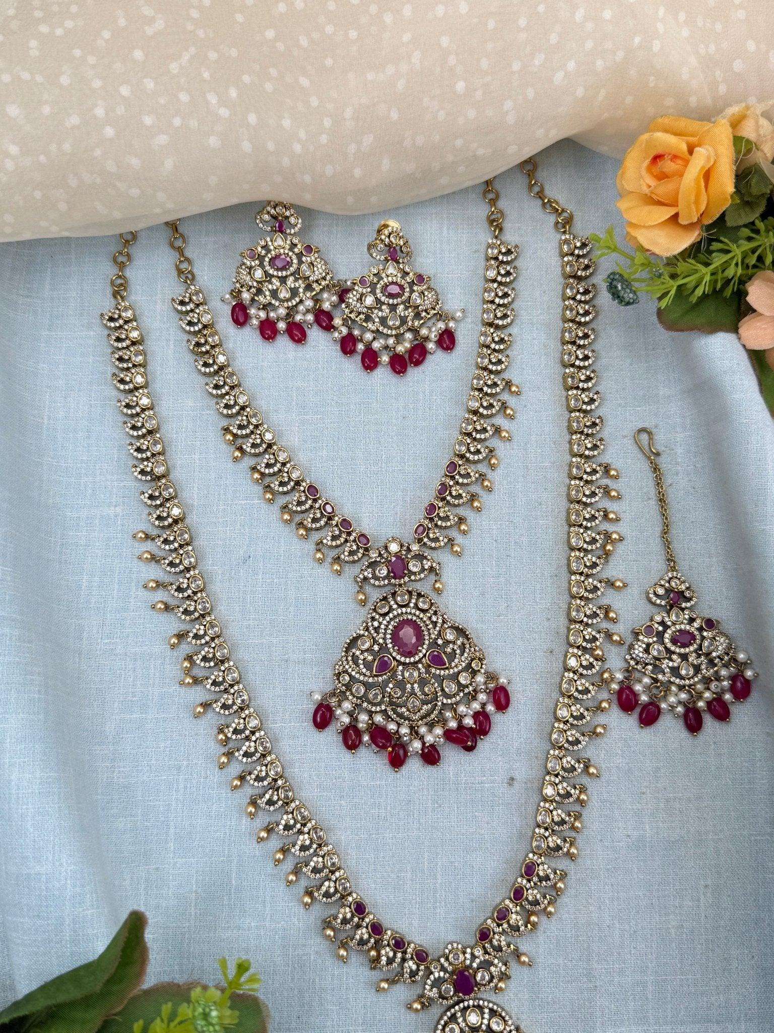 Luxurious Victorian Semi Bridal Necklace Set 569 - Mahilas