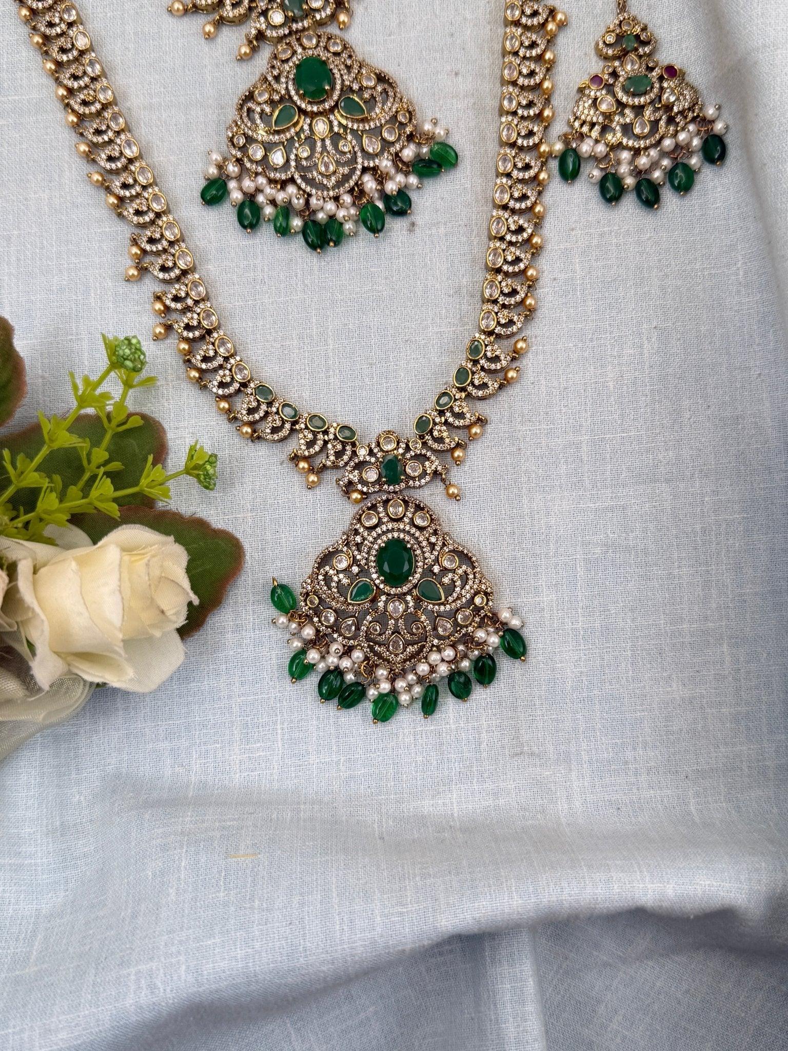 Luxurious Victorian Semi Bridal Necklace Set 570 - Mahilas