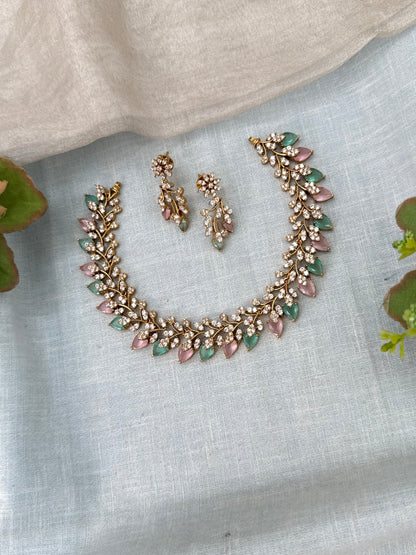 Luxurious Victorian Statement Short Necklace Set 703 - Mahilas
