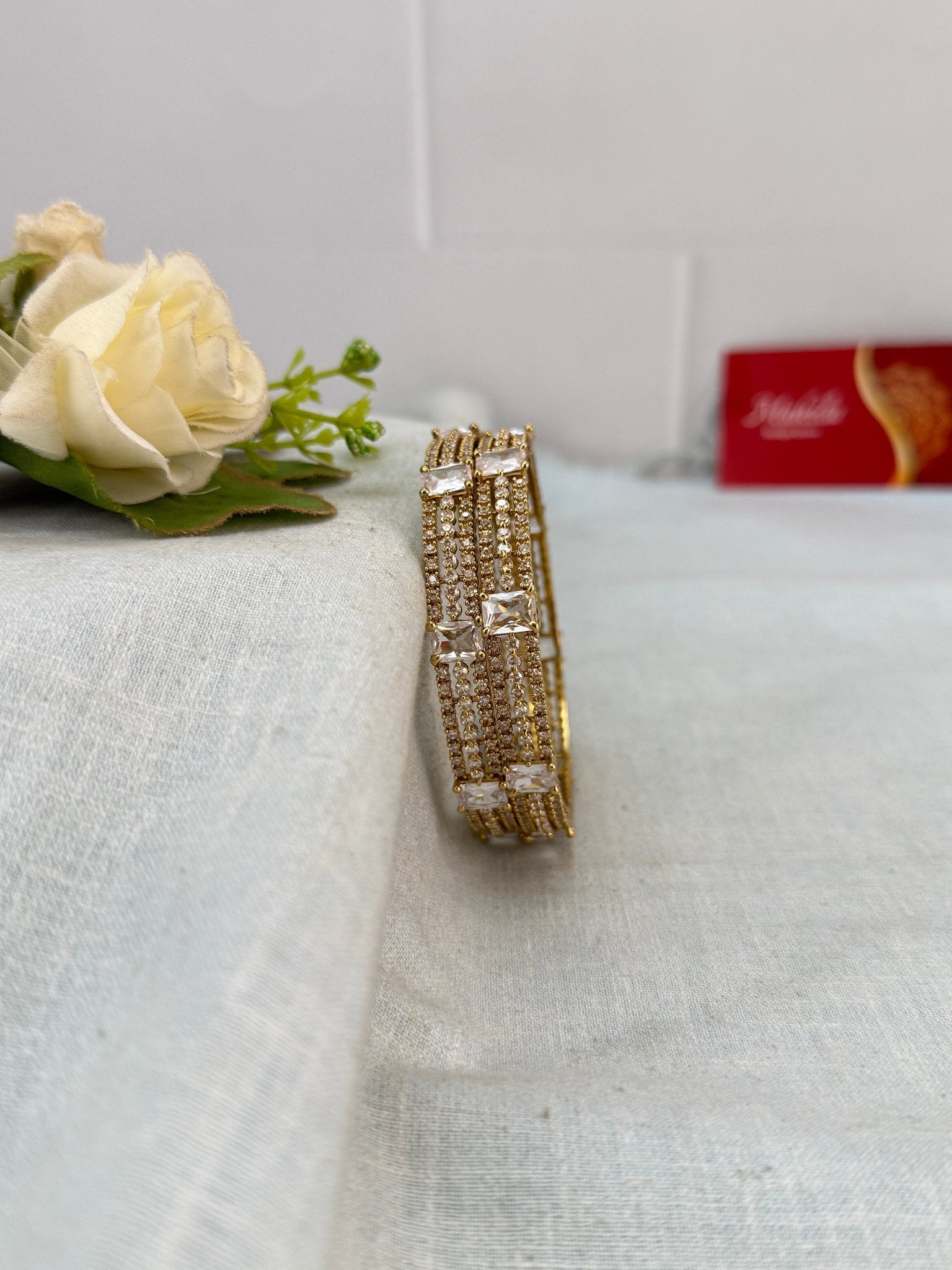 Luxurious Victorian Stone Bangles 7066 - Mahilas