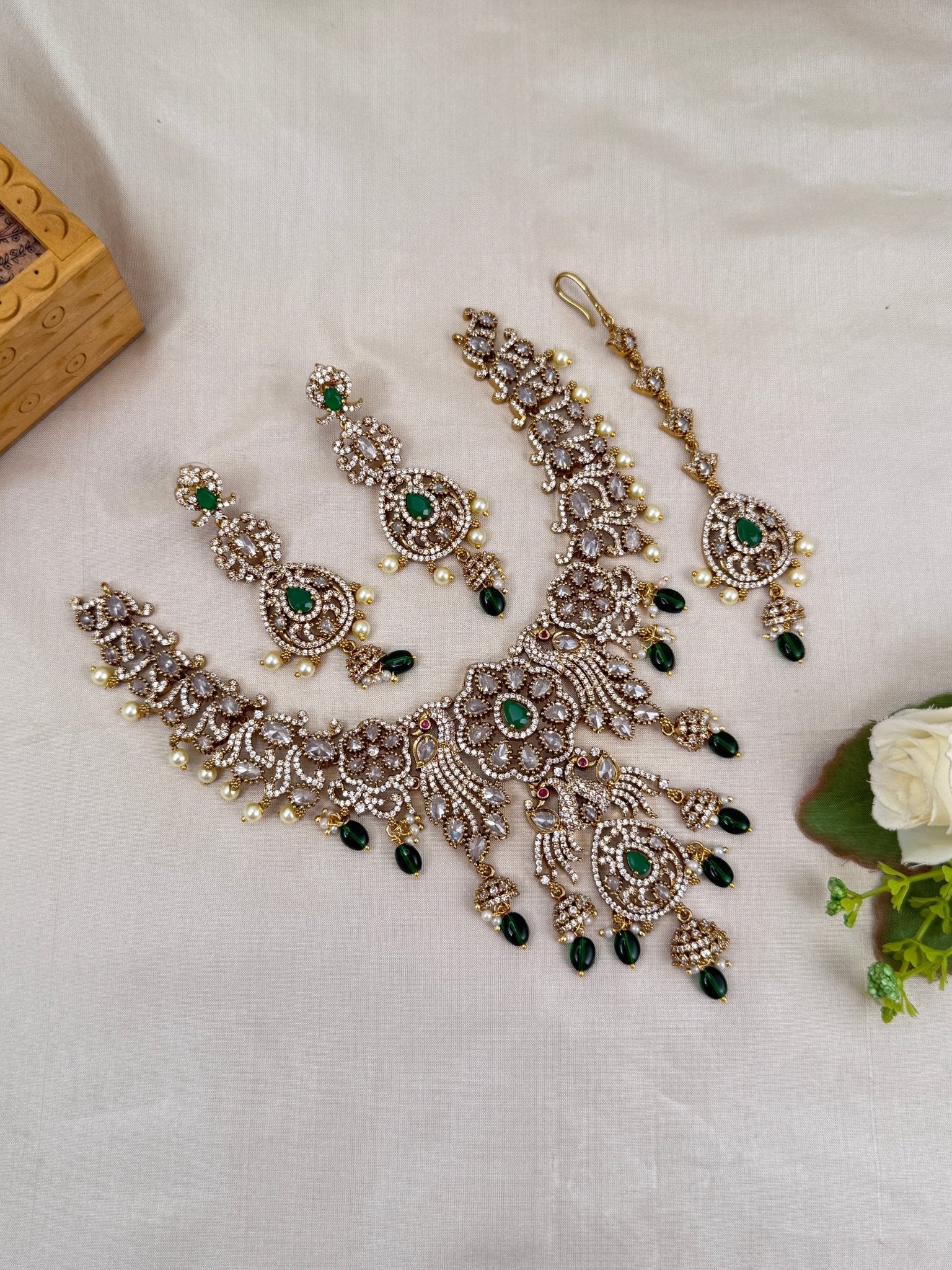 Luxurious Victorian Stone Bridal Necklace Set 273 - Mahilas