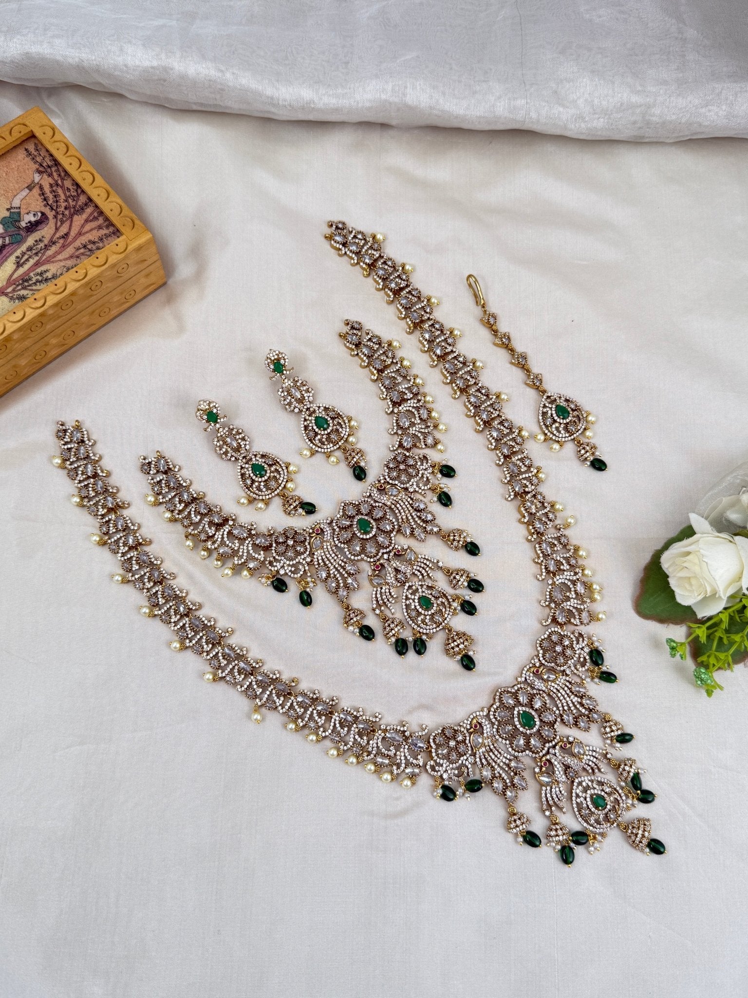 Luxurious Victorian Stone Bridal Necklace Set 273 - Mahilas