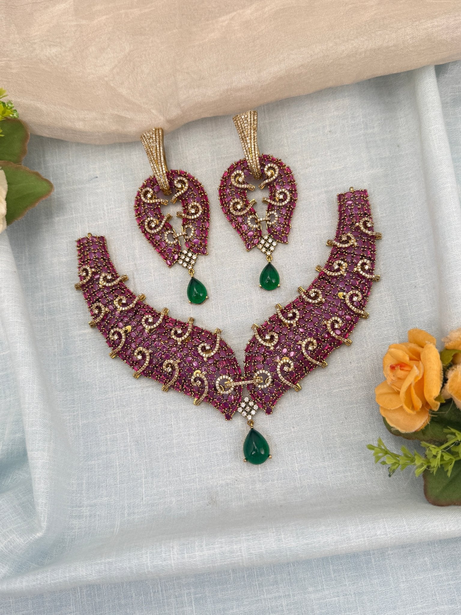 Luxurious Victorian Stone Choker Necklace Set 651 - Mahilas