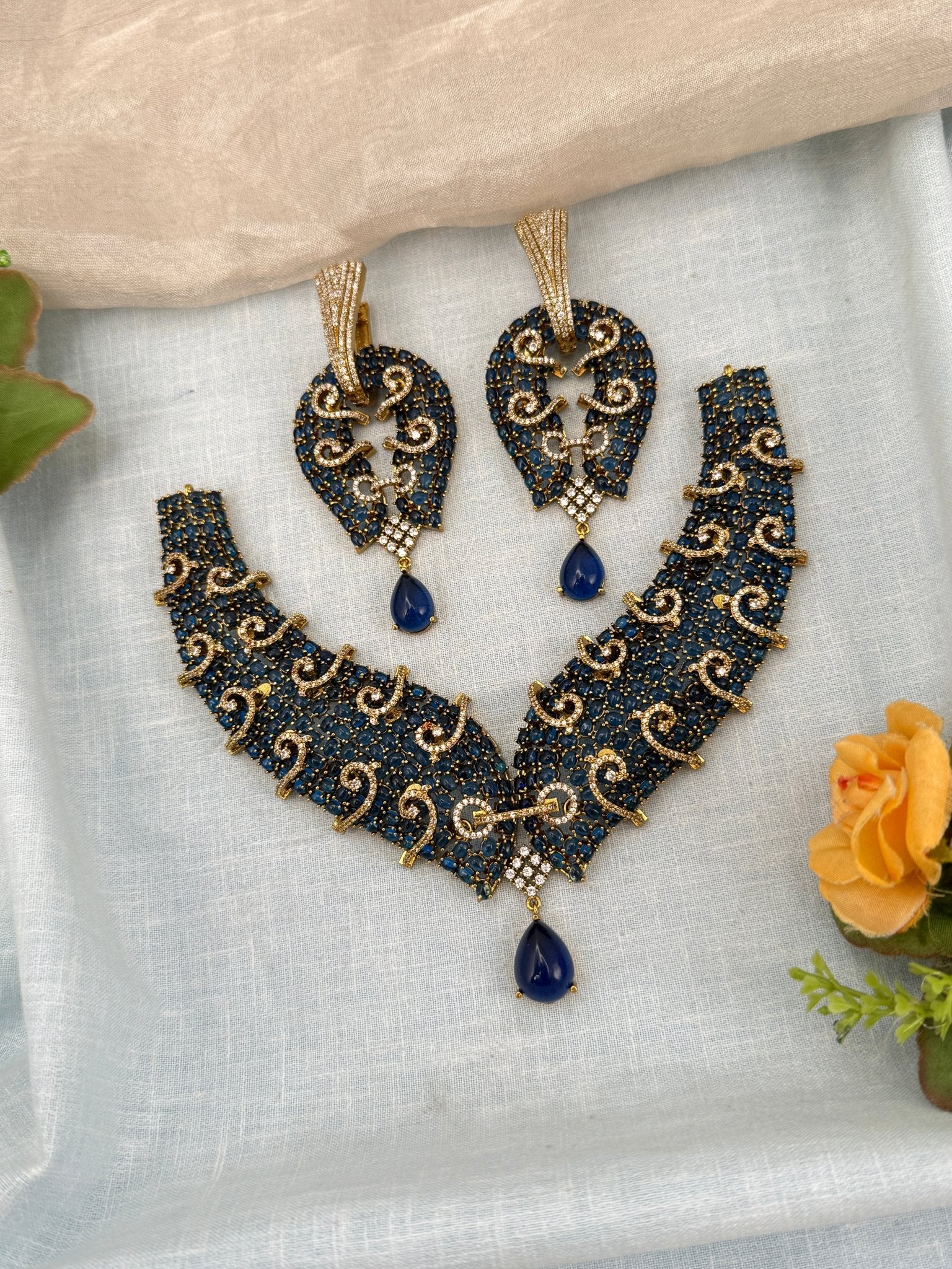 Luxurious Victorian Stone Choker Necklace Set 652 - Mahilas