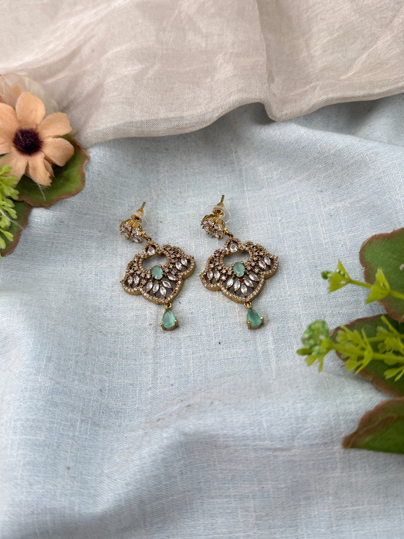 Luxurious Victorian Stone Earrings 0277 - Mahilas