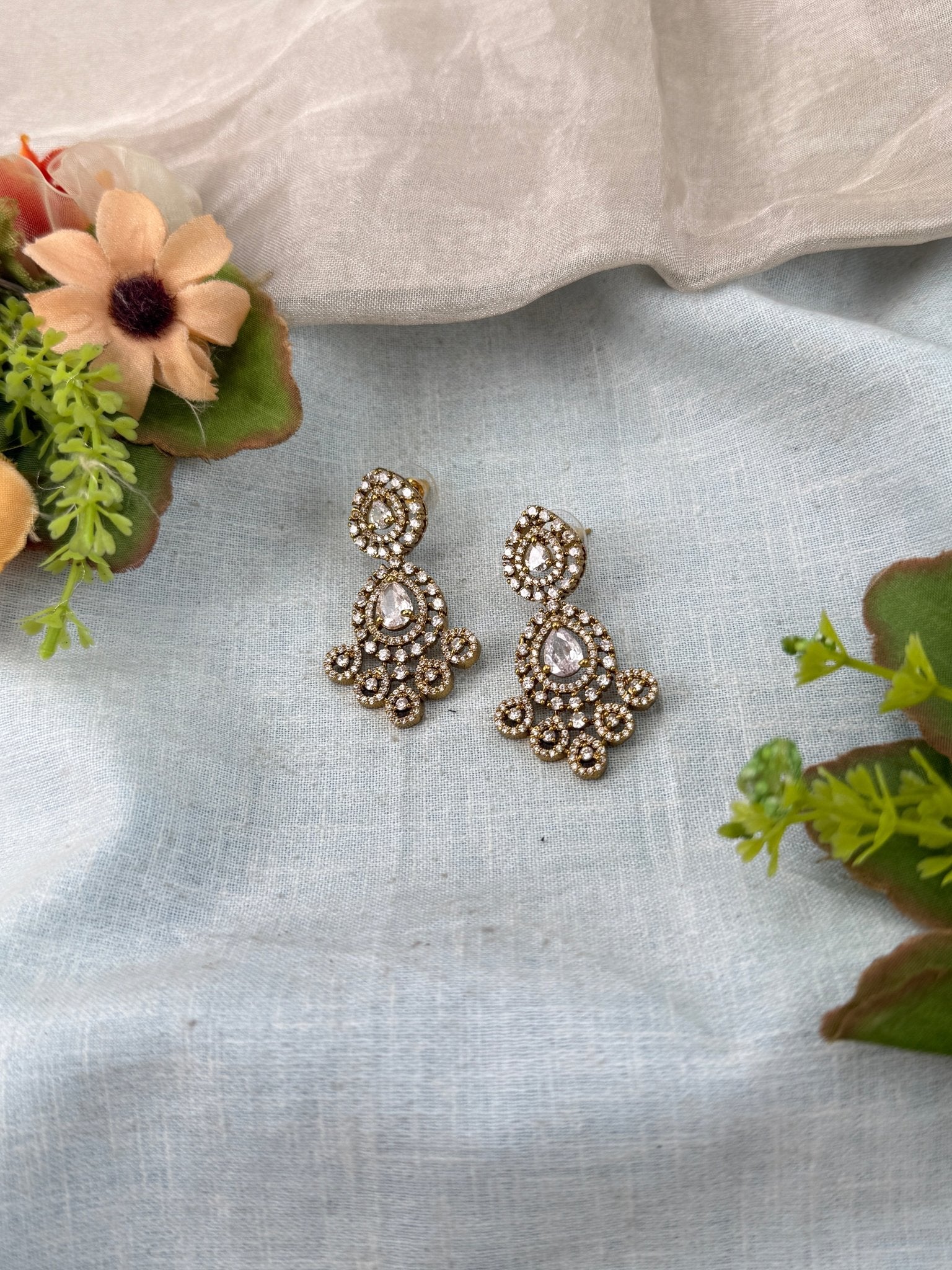Luxurious Victorian Stone Earrings 0289 - Mahilas
