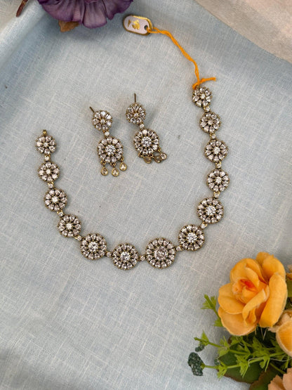 Luxurious Victorian Stone Short Necklace Set 471 - Mahilas