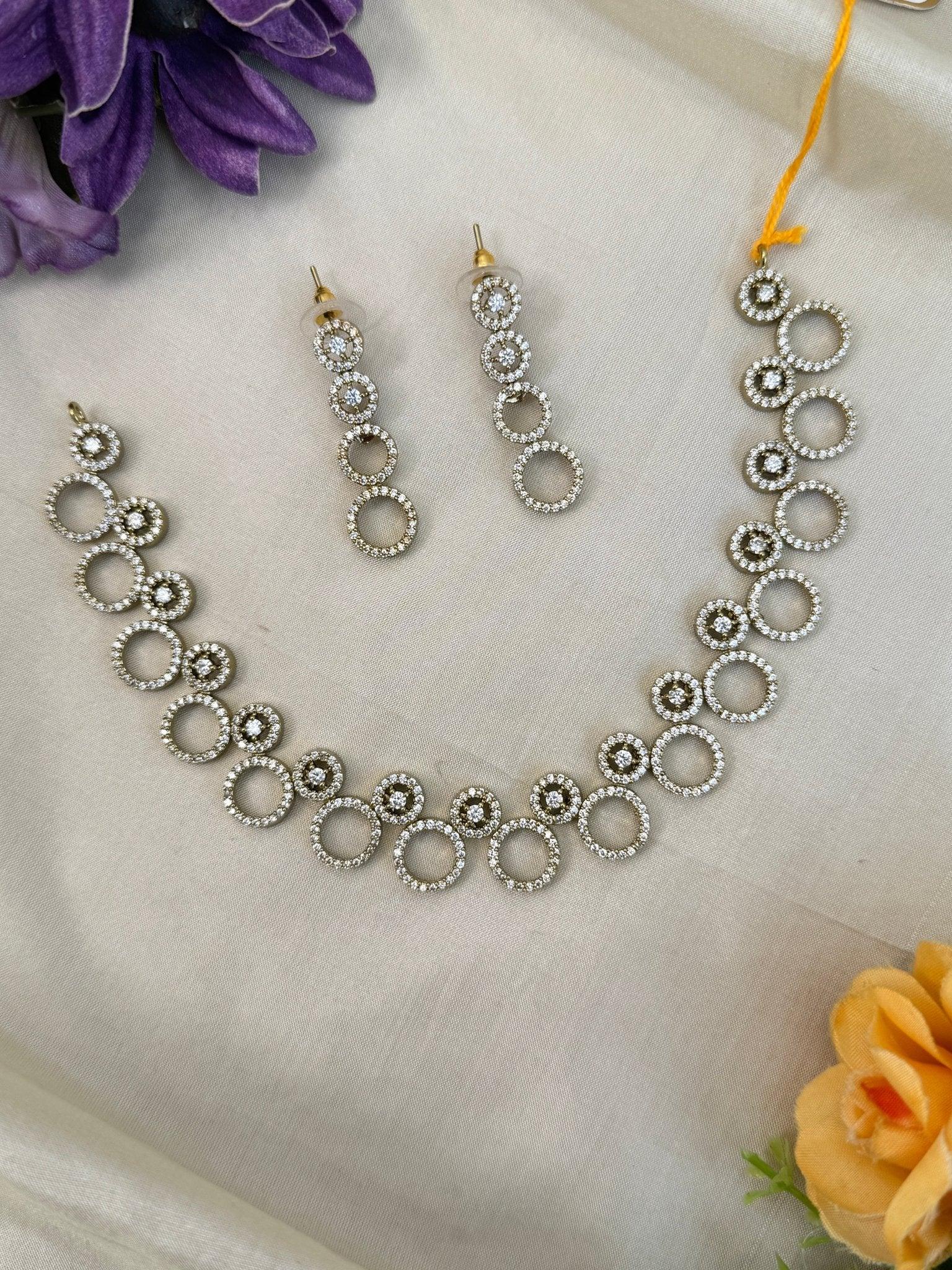 Luxurious Victorian Stone Short Necklace Set 476 - Mahilas