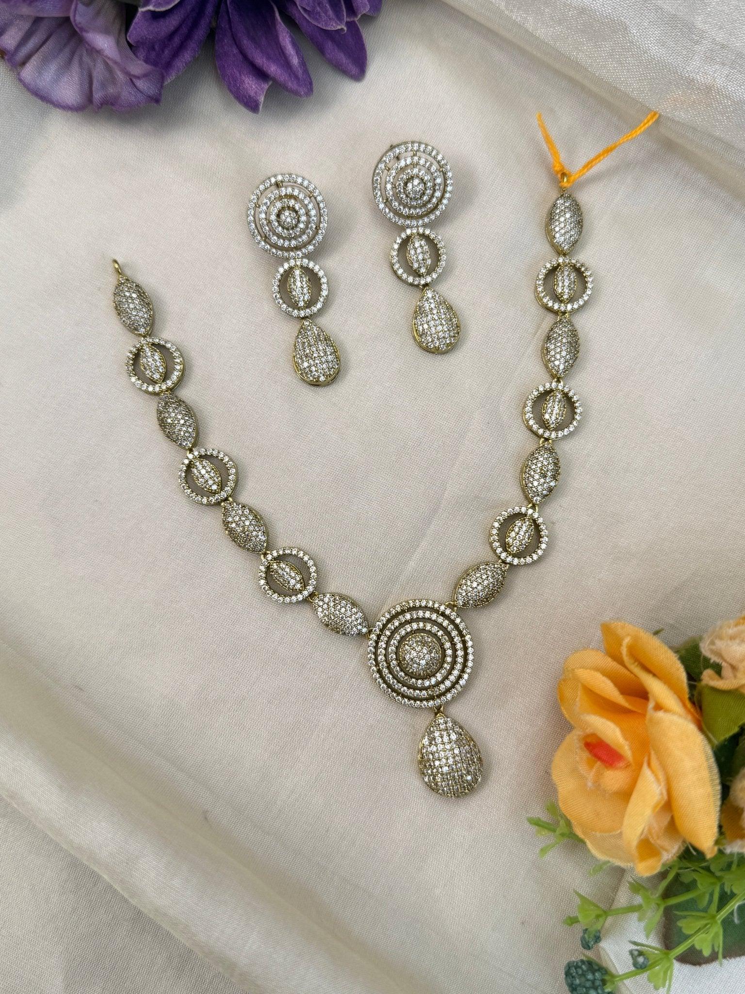 Luxurious Victorian Stone Short Necklace Set 479 - Mahilas