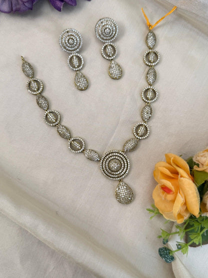 Luxurious Victorian Stone Short Necklace Set 479 - Mahilas