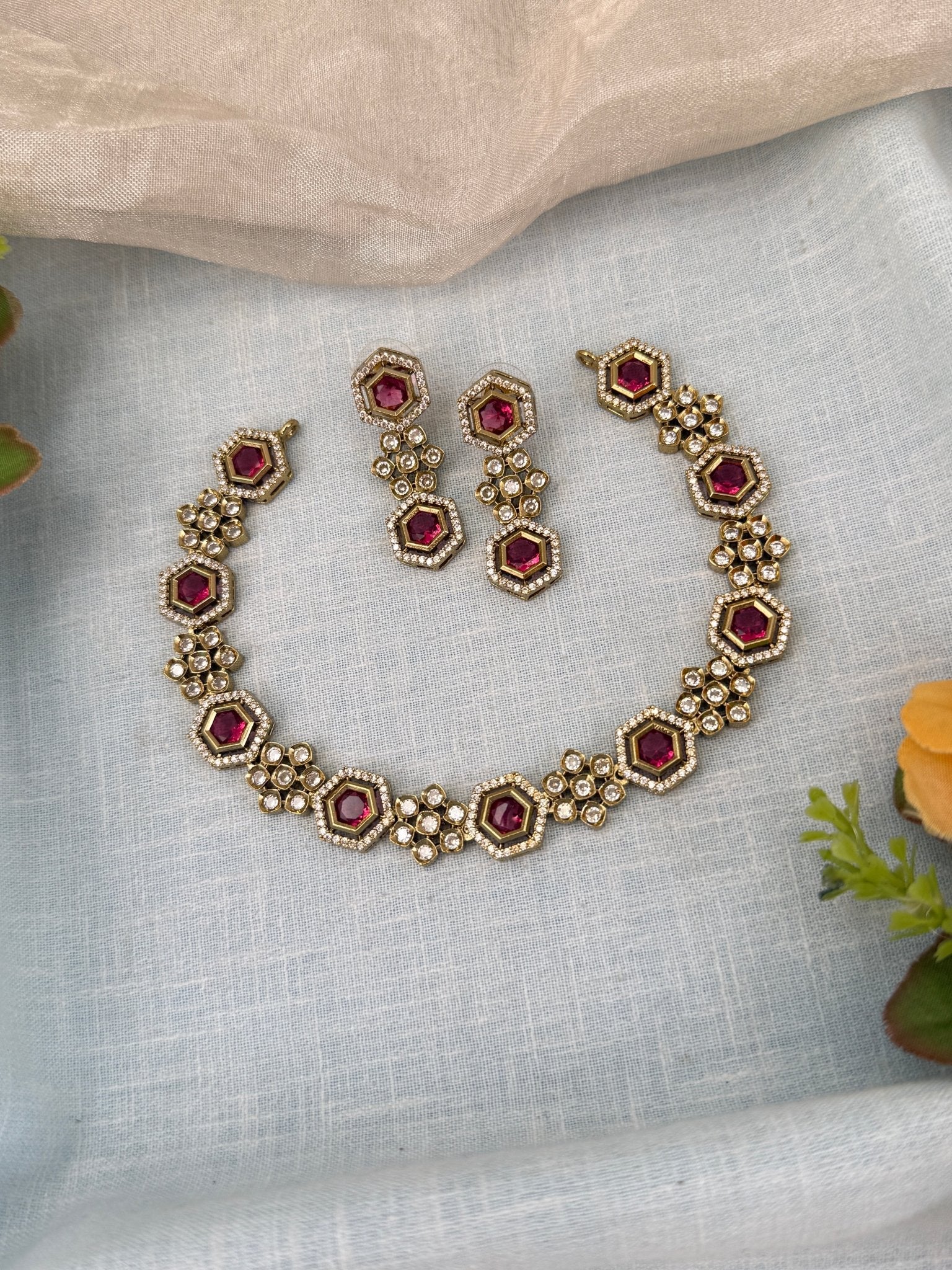 Luxurious Victorian Stone Short Necklace Set 629 - Mahilas