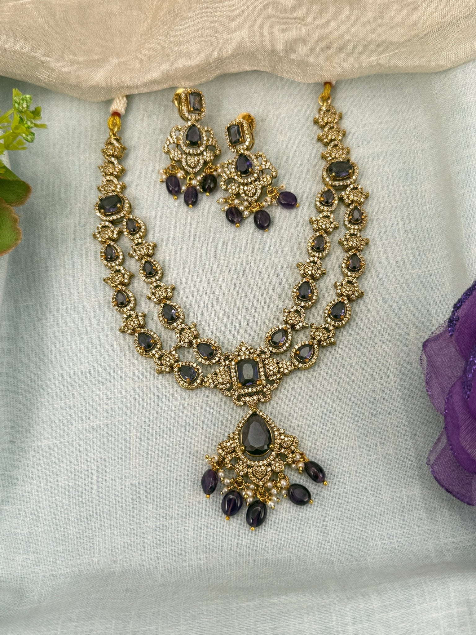 Luxurious Victorian Stone Short Necklace Set 633 - Mahilas