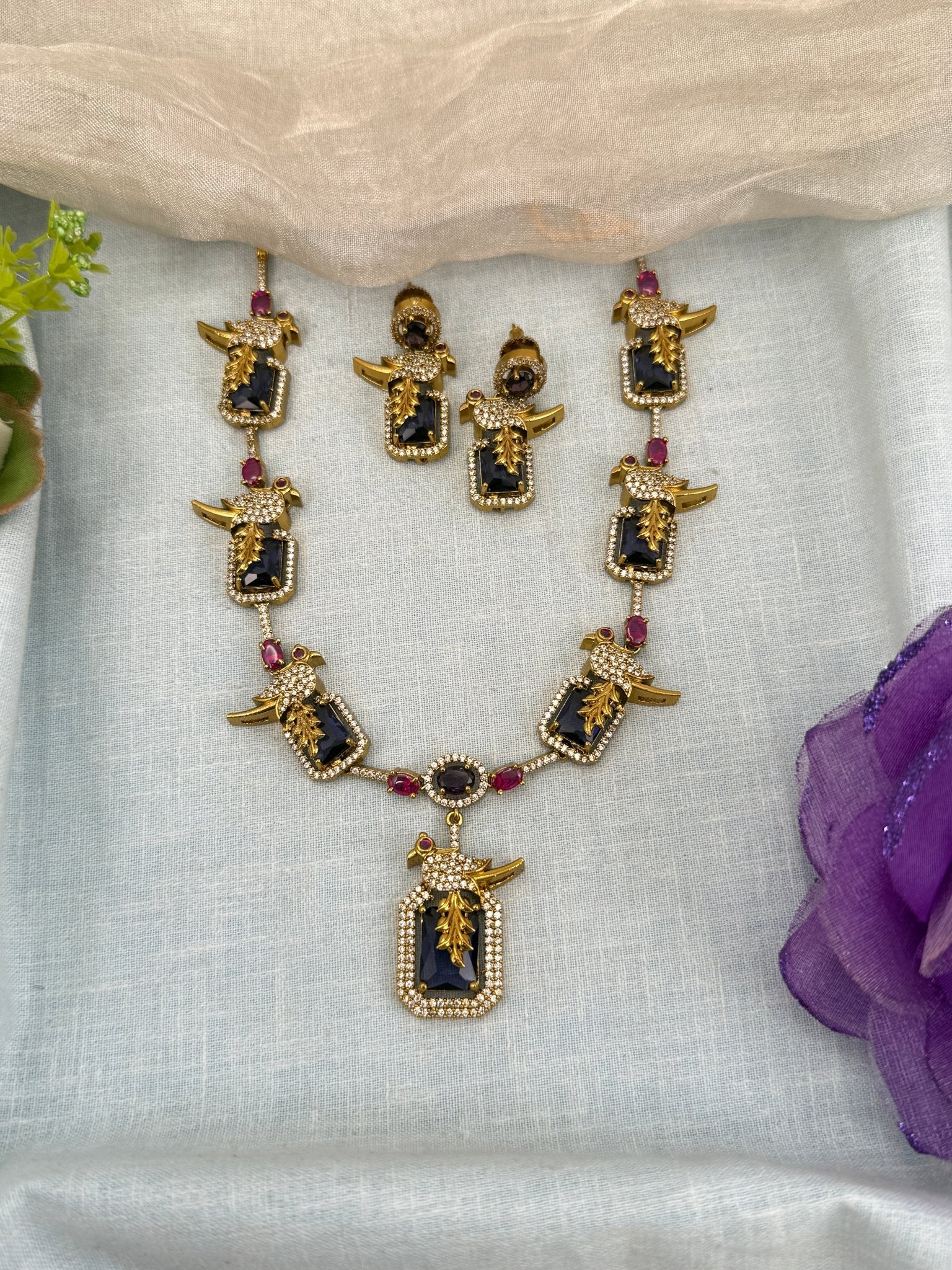 Luxurious Victorian Stone Short Necklace Set 635 - Mahilas