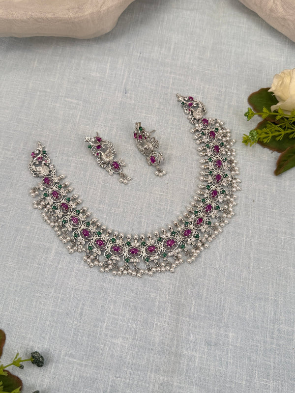 Luxurious White Metal Short Necklace Set 022