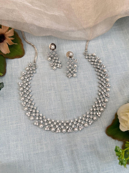 Luxurious White Stone Short Necklace Set 530 - Mahilas