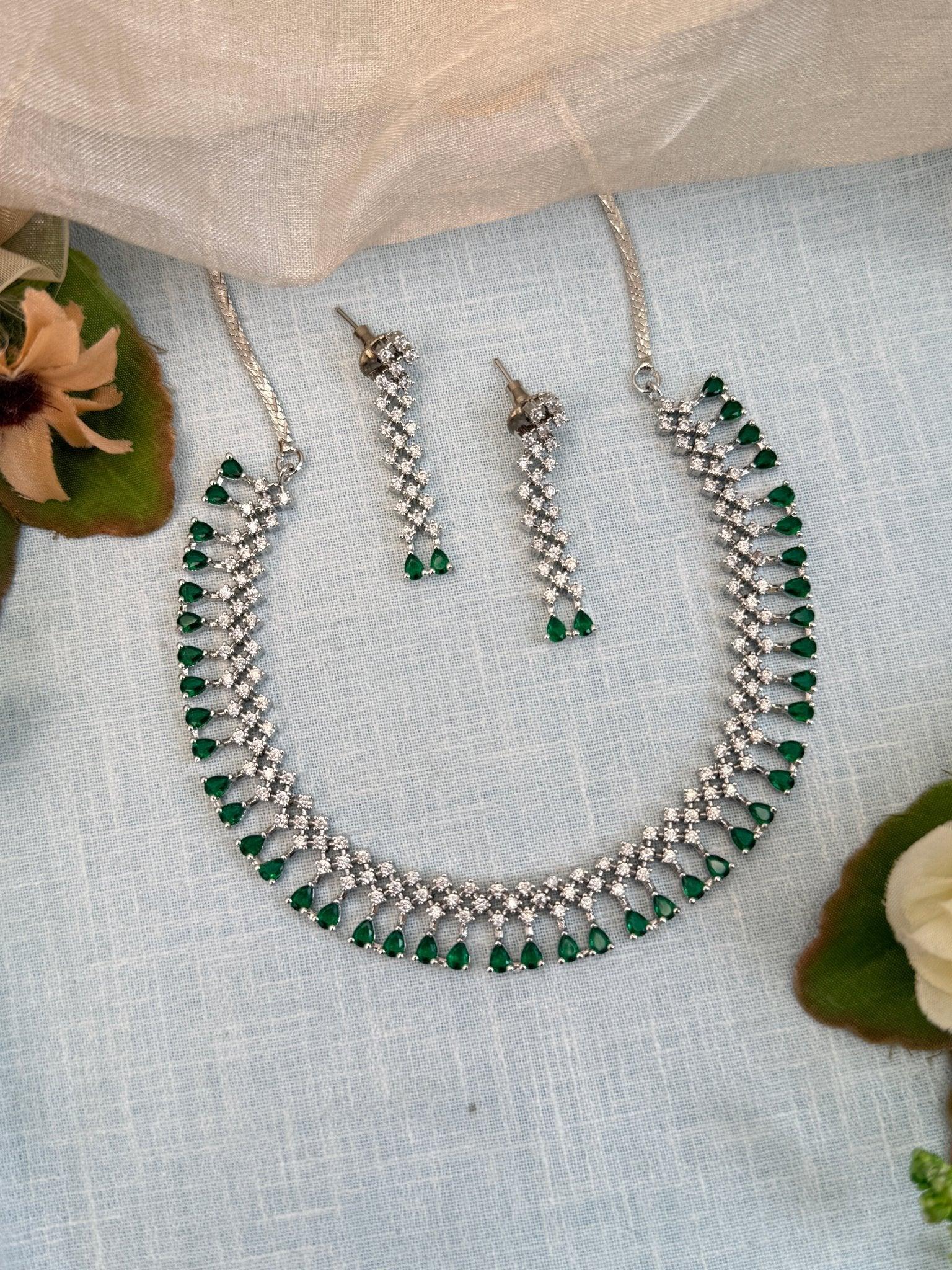 Luxurious White Stone Short Necklace Set 542 - Mahilas