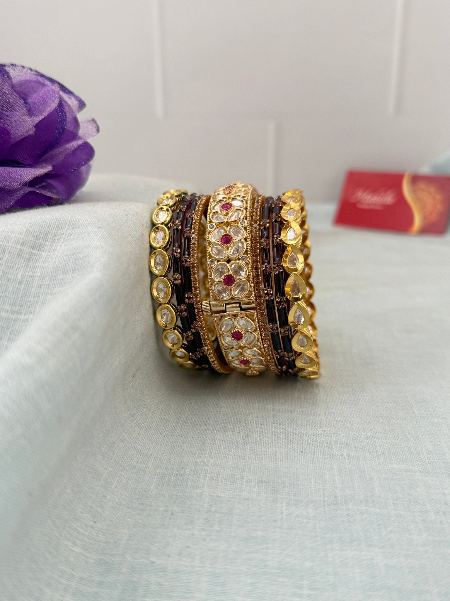 Luxurious Wine Glass With Kundan Bangle Set - 5299 - Mahilas