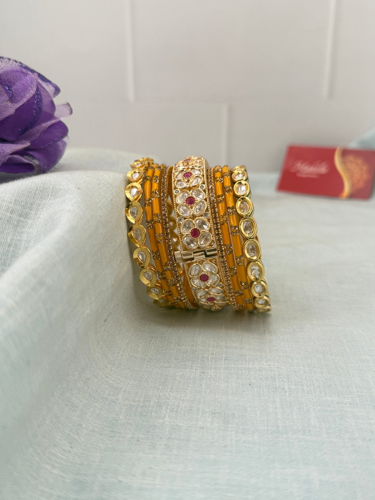 Luxurious Yellow Glass With Kundan Bangle Set - 5301 - Mahilas