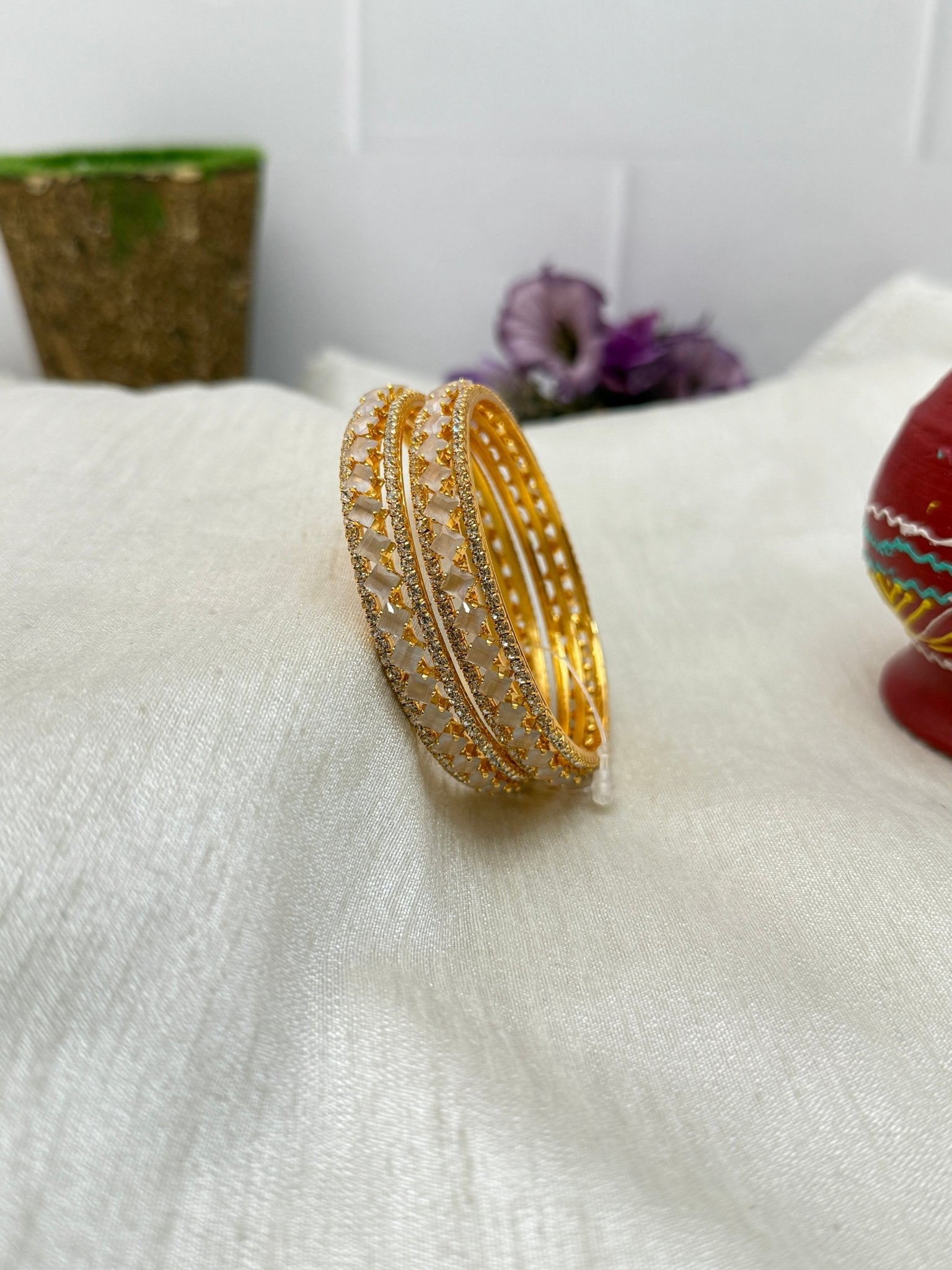 Luxury Stone Bangle Design Vajra - Gold Base - 13 Colors - Mahilas