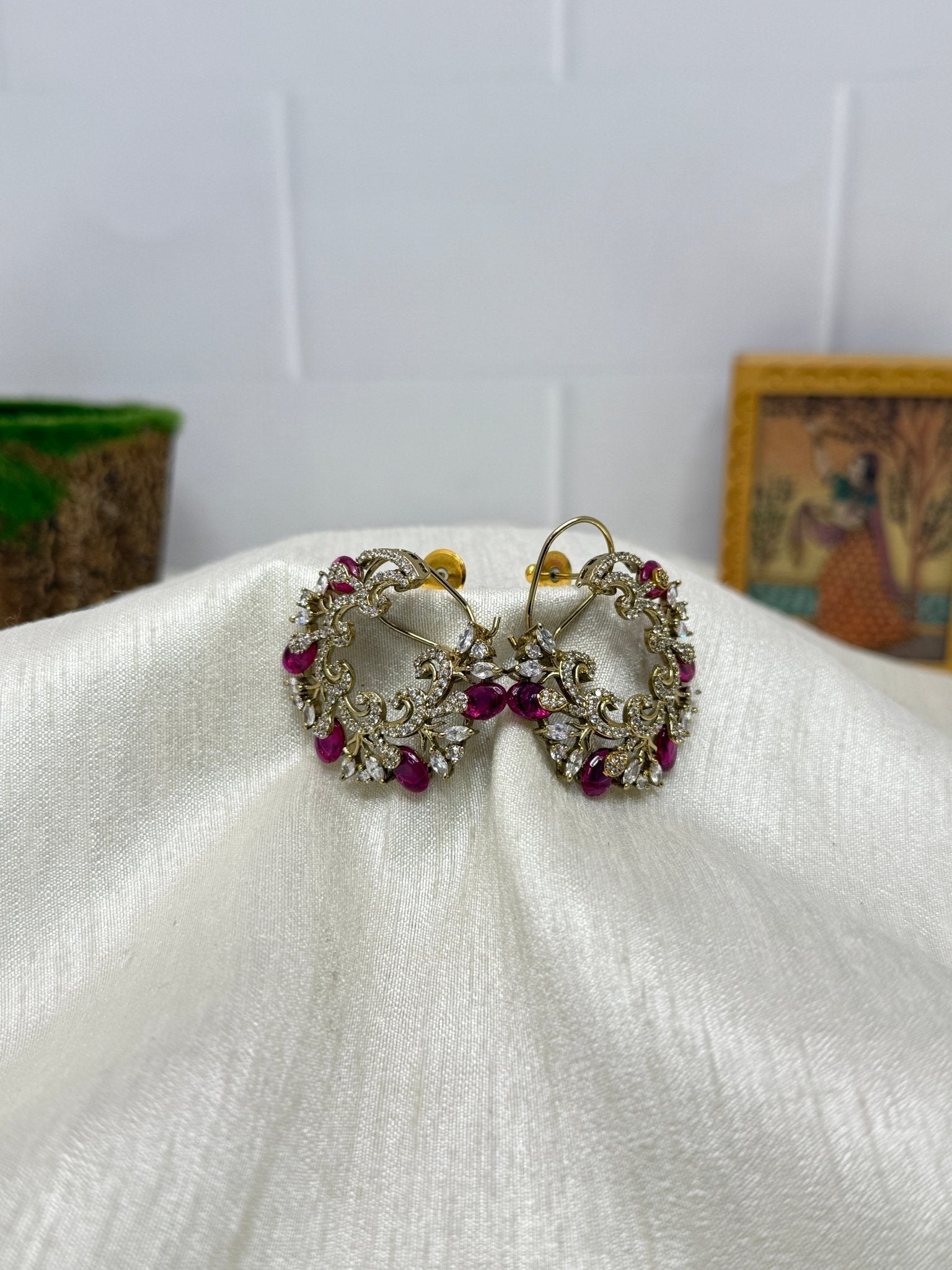 Luxury Victorian Stud Earrings 1144 - 3 Colors - Mahilas