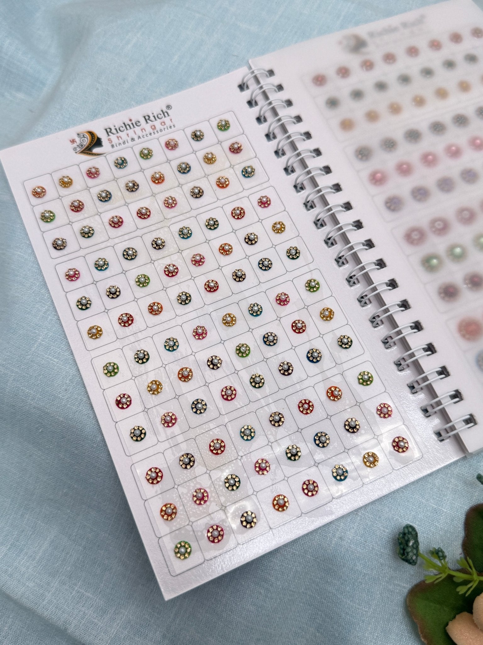 Premium Bindi Book 77 - Mahilas