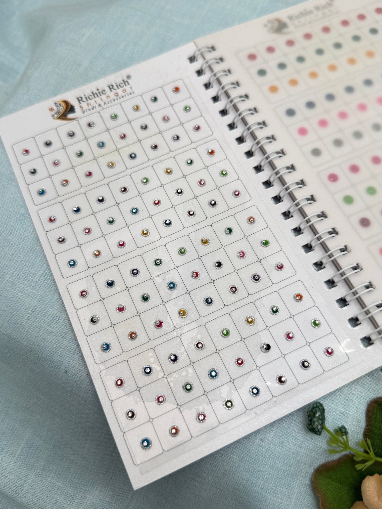 Premium Bindi Book 81 - Mahilas