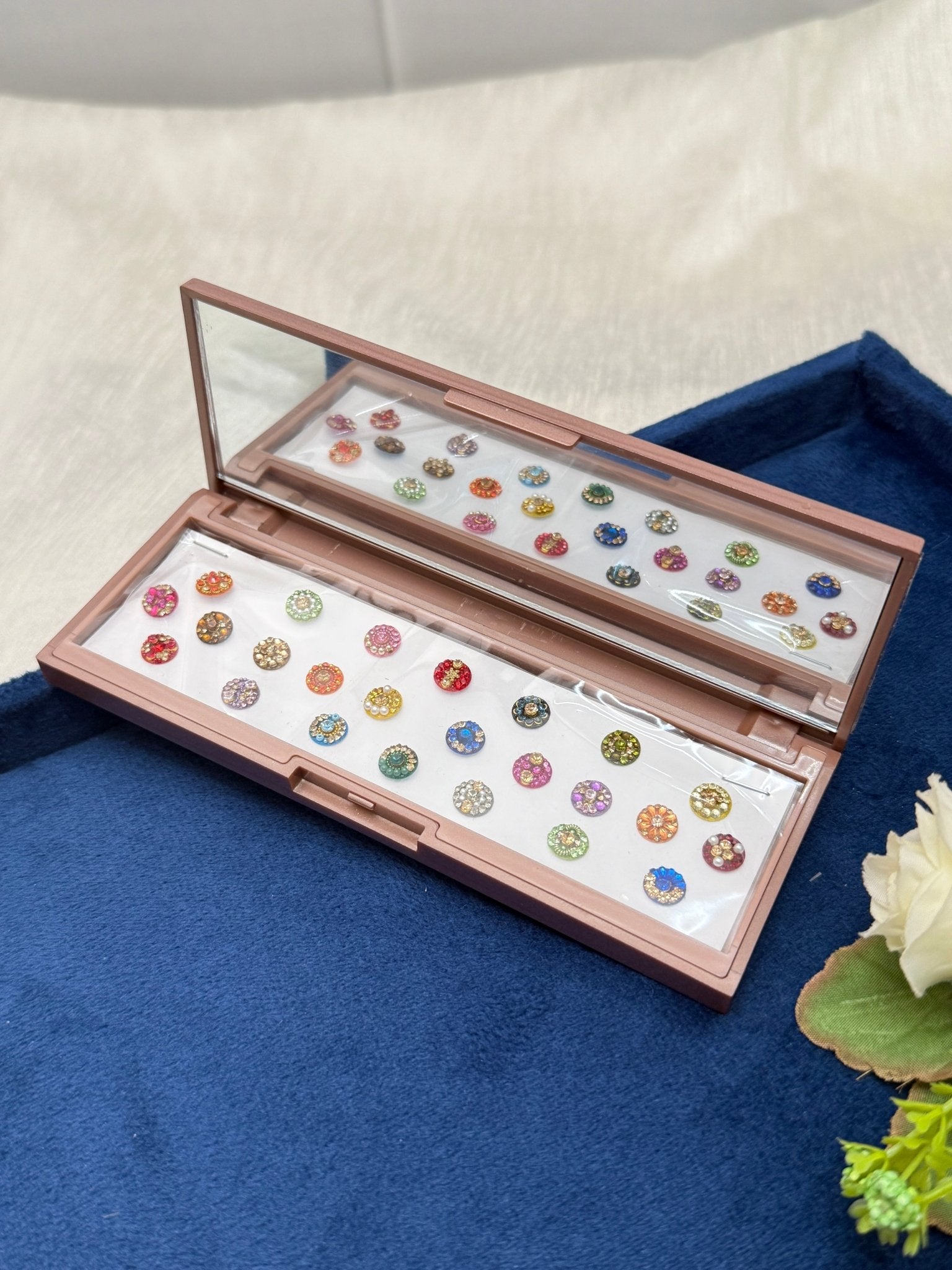 Premium Grand Bindi Box 169 - Mahilas