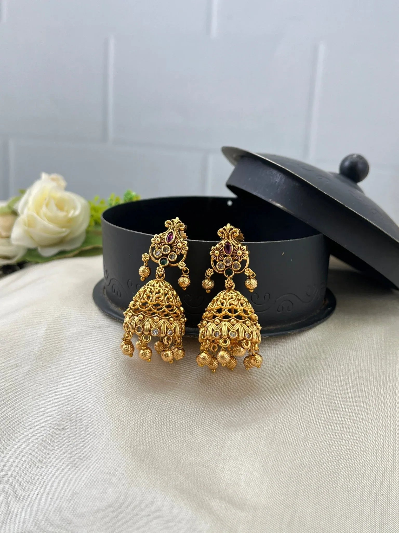Rioyal Antique Jhumka Earrings 0402 - Mahilas