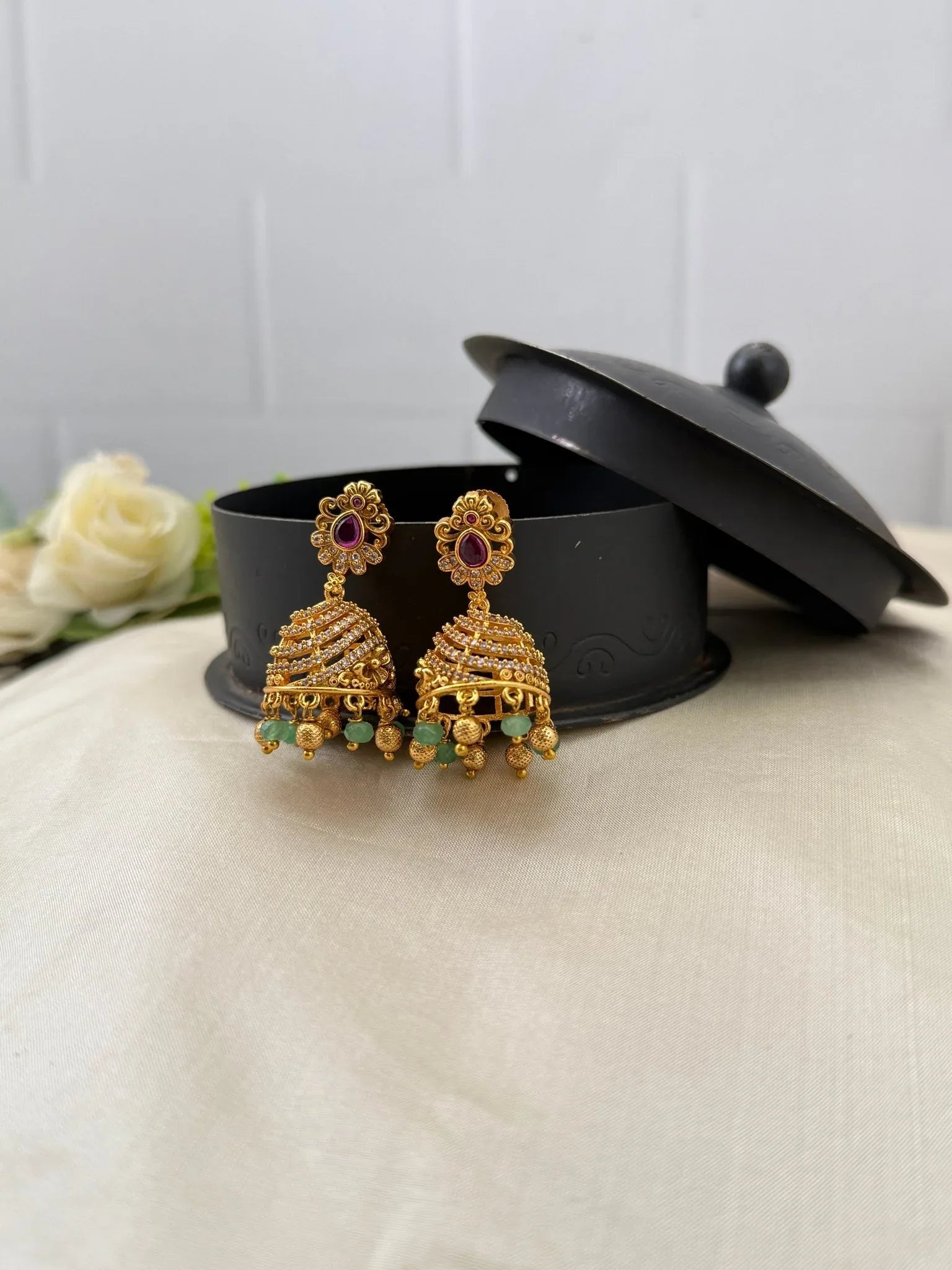 Rioyal Antique Jhumka Earrings 0404 - Mahilas
