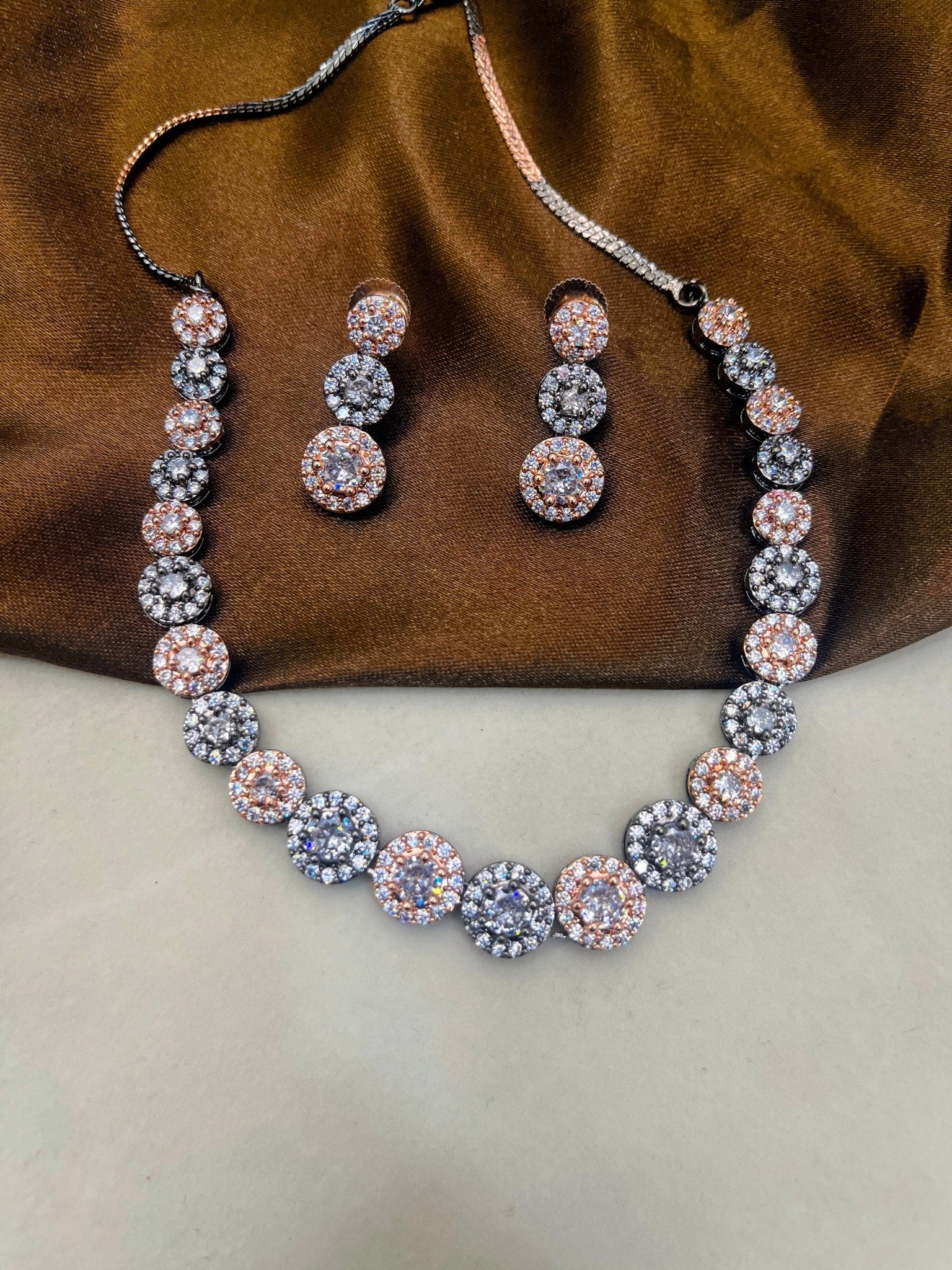 Rosegold Necklace 1026 - Mahilas