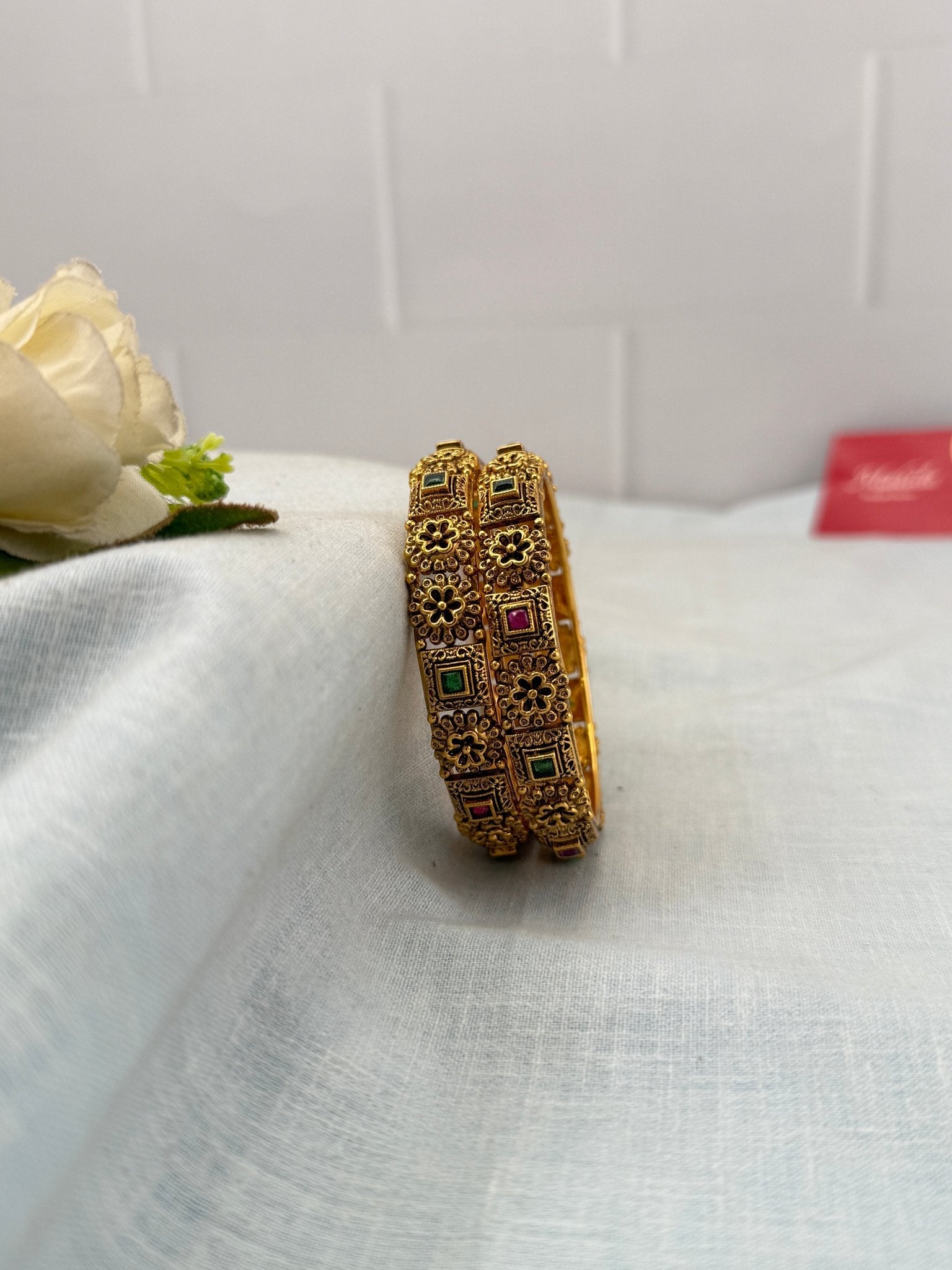 Royal Antique Bangles 7137 - Mahilas