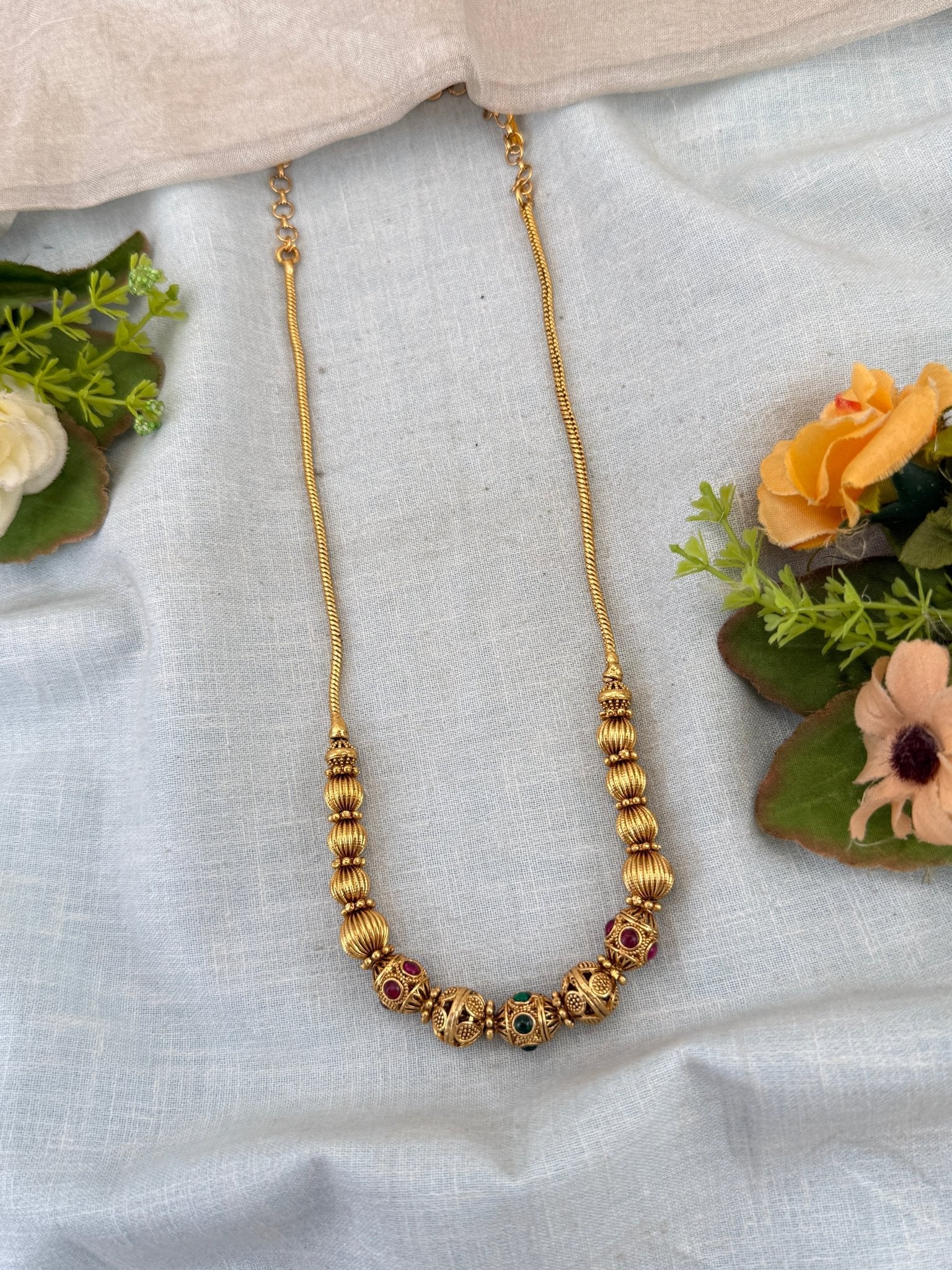 Royal Antique Beads Short Necklace Chain 018 - Mahilas